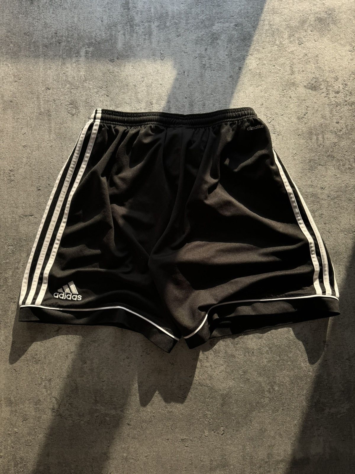 Adidas Vintage Y2K Adidas Pinterest Shorts Streetwear 90s Size US 32 / EU 48 - 8 Thumbnail