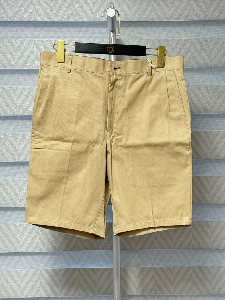Thom Browne Thom Browne size2 Casual khaki shorts Size US 27 - 1 Thumbnail
