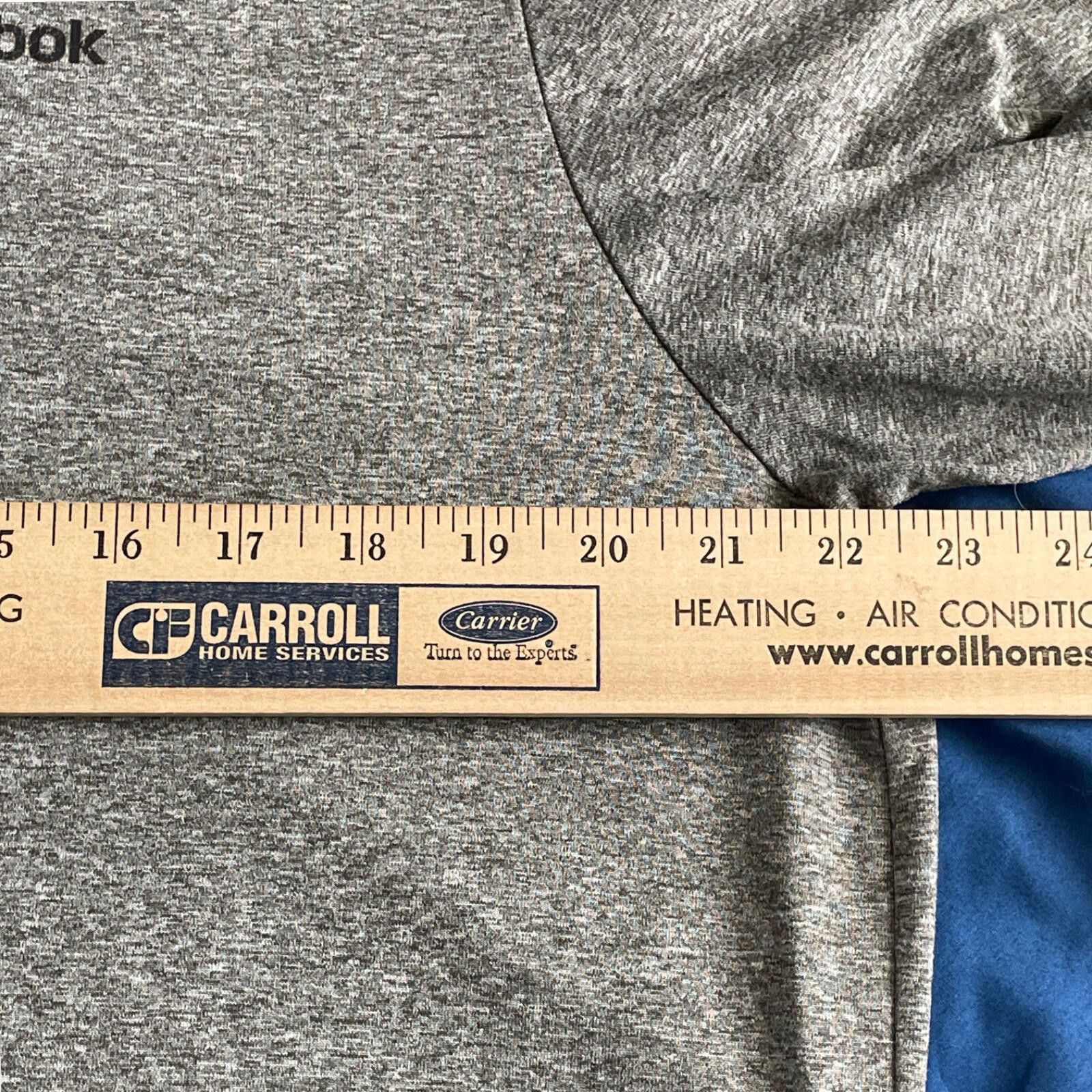 Reebok Reebok Men's XL Gray Short Sleeve T-Shirt Logo Tee CLEAN! Size US L / EU 52-54 / 3 - 7 Thumbnail