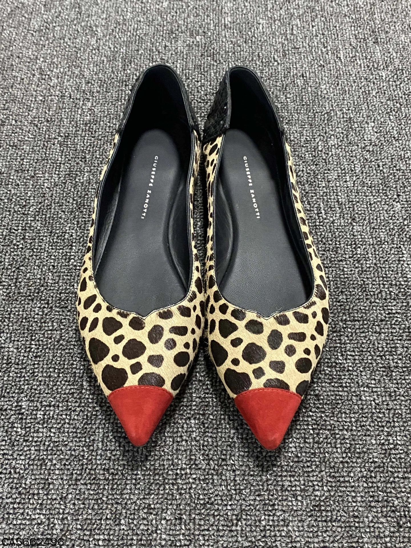 Giuseppe Zanotti Giuseppe Zanotti Unused Leopard Horsehair Flat SZ37 Size US 6 / IT 36 - 2 Thumbnail