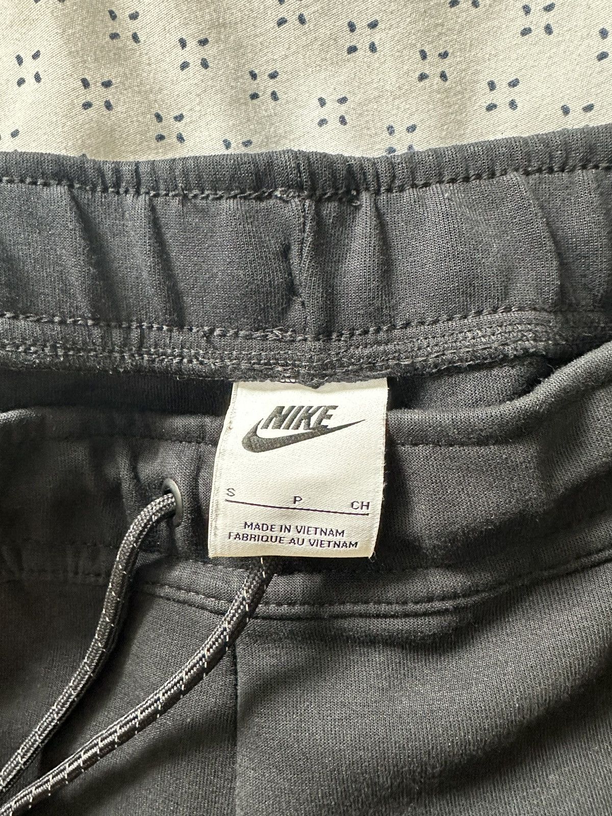 Nike Nike Tech Shorts Size US 30 / EU 46 - 3 Thumbnail