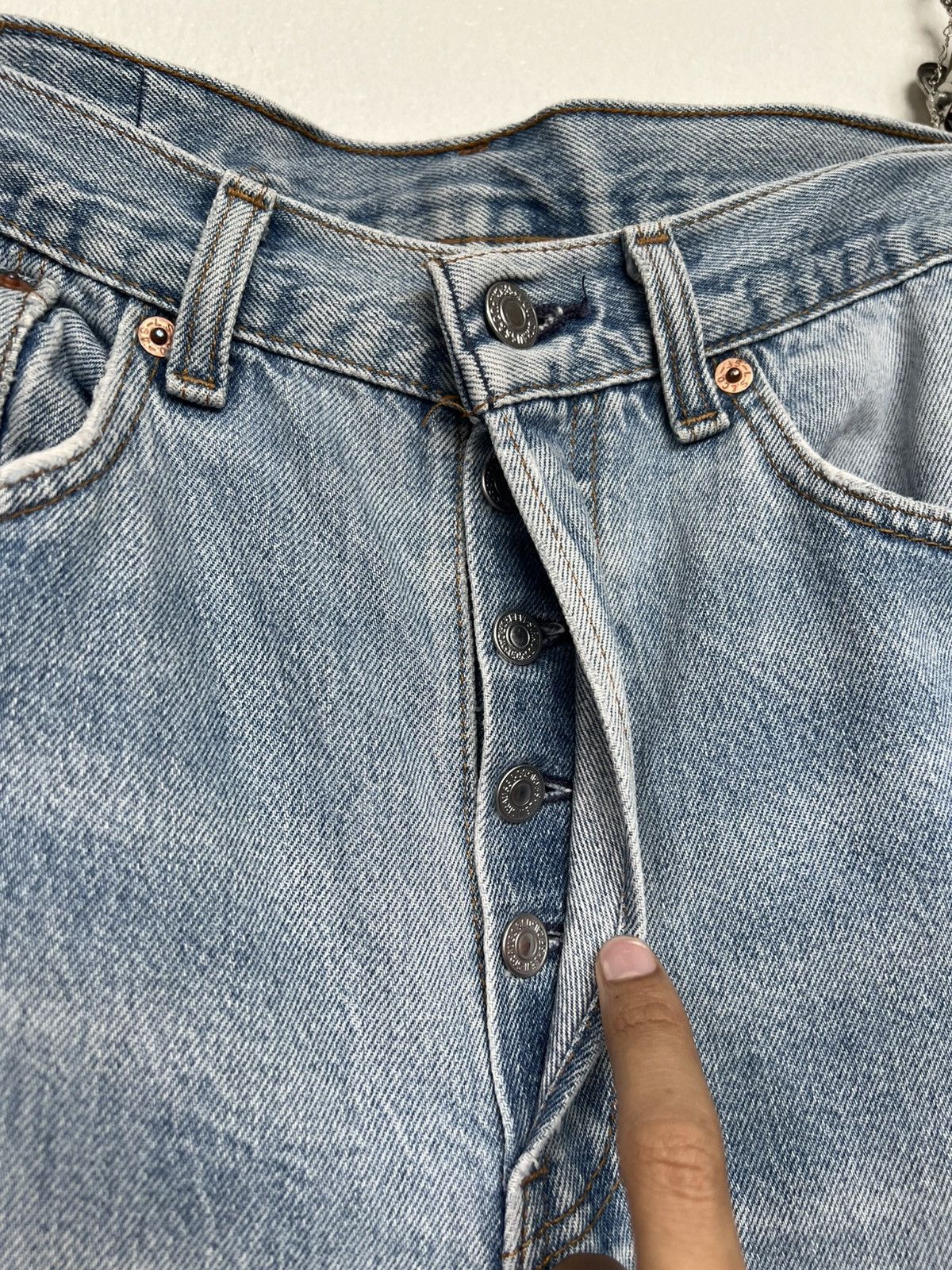 Levi's Thrashed Vintage 90s Levi's 501 Jeans Distressed Grunge Size US 31 - 3 Thumbnail