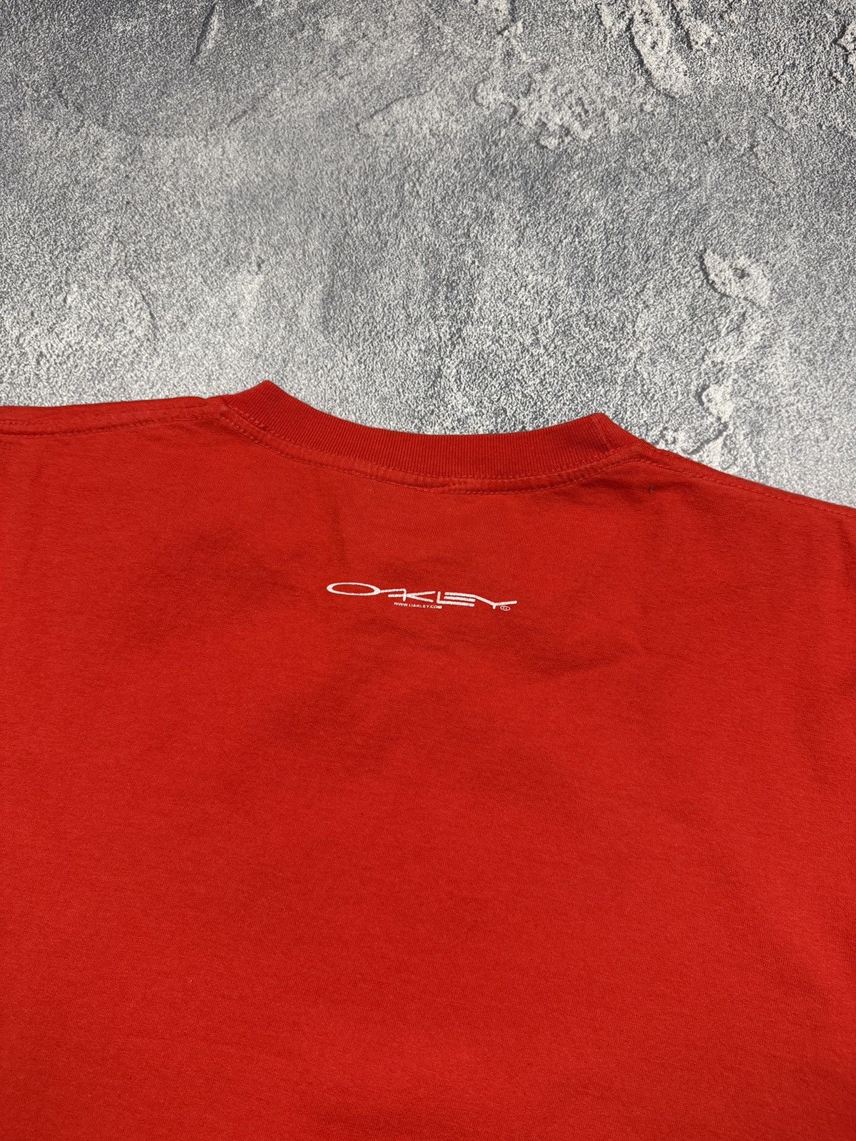 Oakley Vintage OAKLEY Surf Software Tee Size US L / EU 52-54 / 3 - 6 Thumbnail