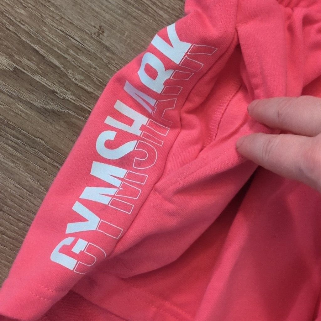 Gymshark Gymshark Bright Fuschia Pink Fraction Sweat Shorts Size XS Size 24" / US 00 / IT 34 - 2 Thumbnail