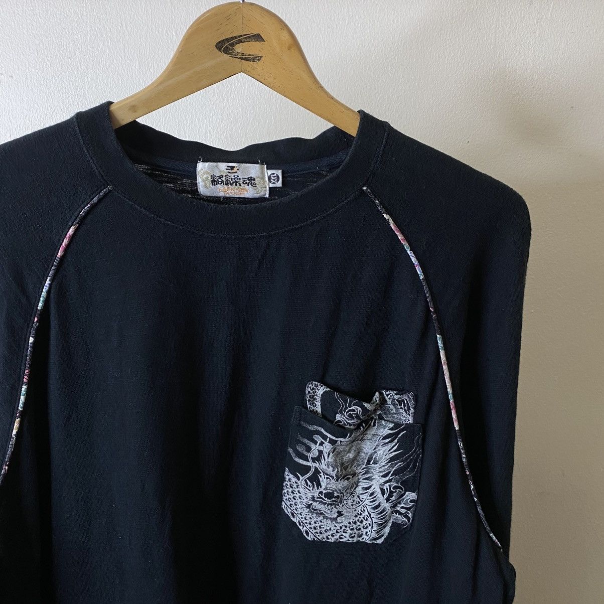 Karakuri Tamashii Japan Motive Embroidered Dragon Ed Hardy Karakuri Style LS T Size US XL / EU 56 / 4 - 7 Thumbnail