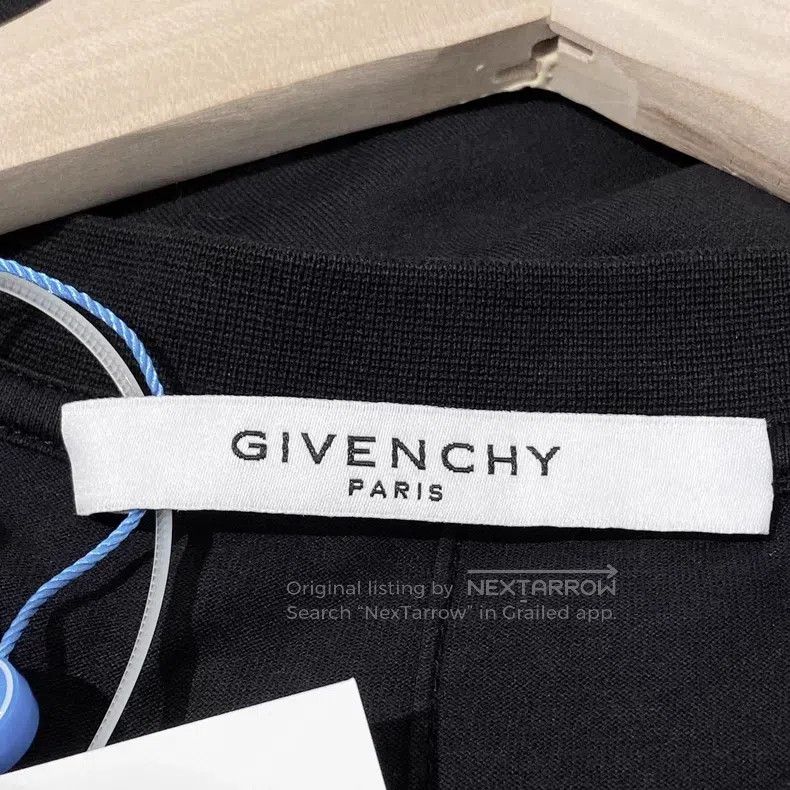 Givenchy Givenchy White Letter Logo Short Sleeve T-shirt Size US S / EU 44-46 / 1 - 4 Thumbnail