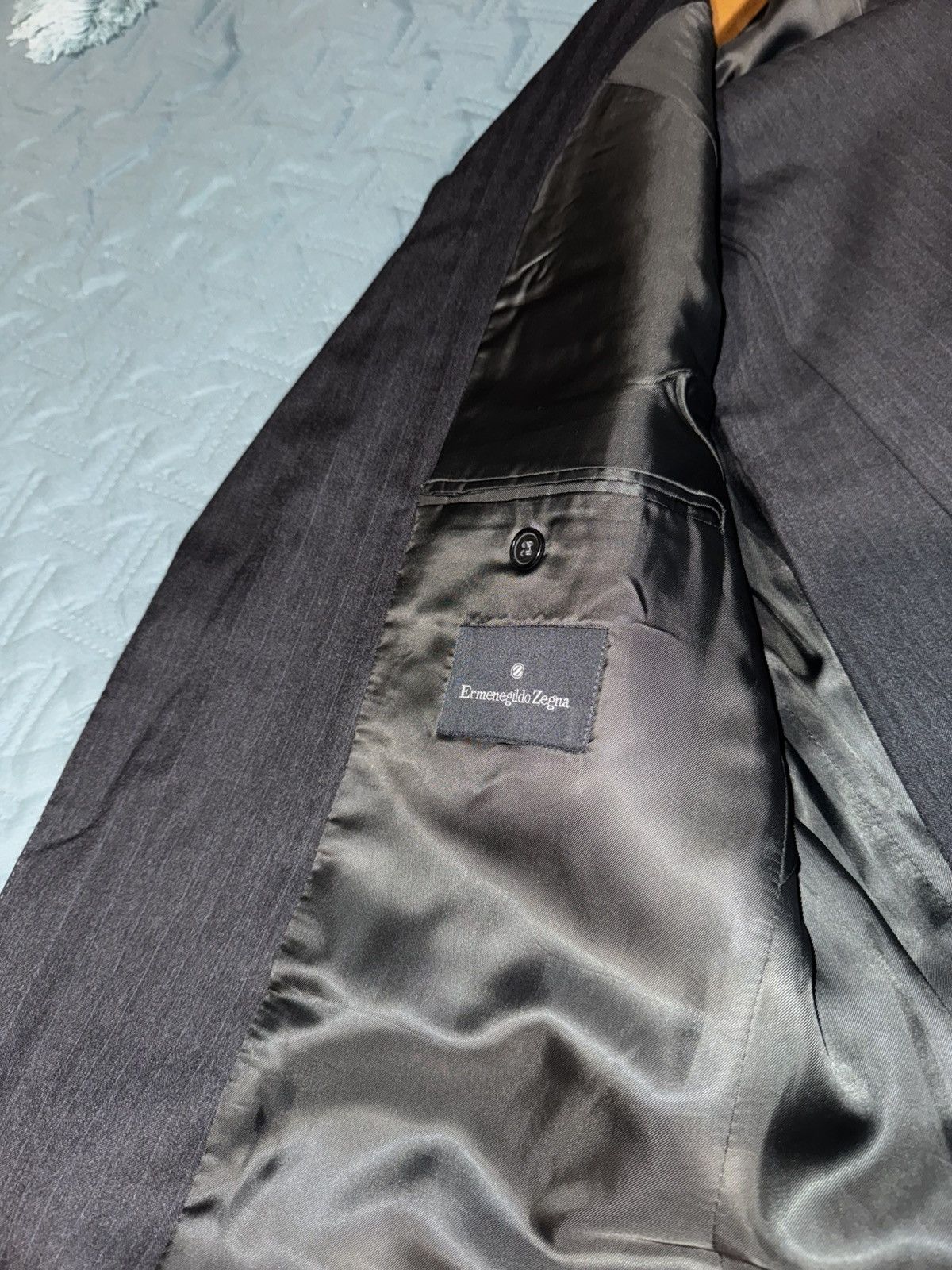 Ermenegildo Zegna Ermenegildo Zegna Pinstripe Suit - 100% Wool Size 46R - 2 Thumbnail
