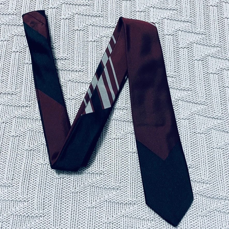 Vintage Vintage Ohrbach's maroon abstract silk tie Size ONE SIZE - 1 Thumbnail
