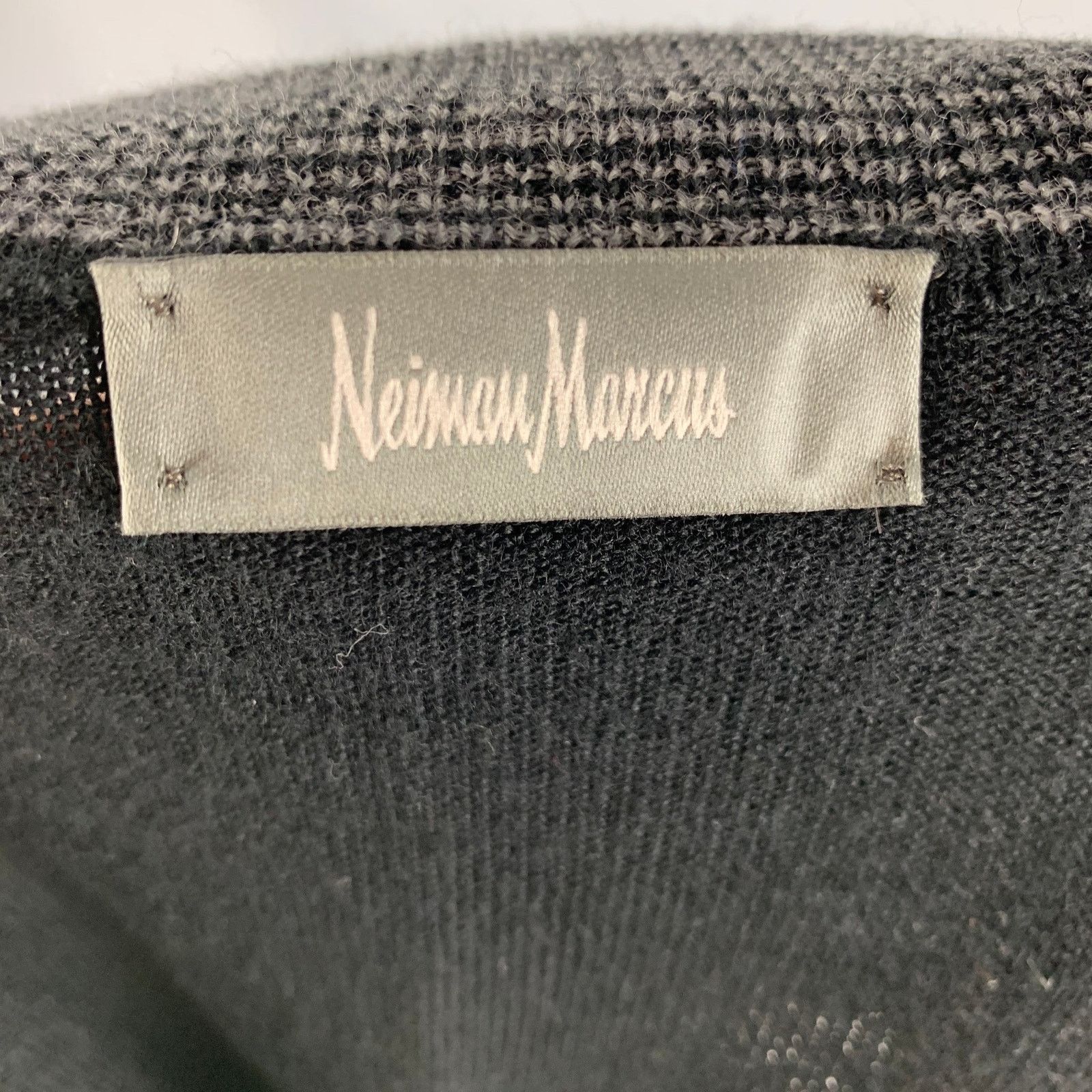 Neiman Marcus NEIMAN MARCUS Black Merino Wool Blend Zip Up Vest (Indoor) Size US L / EU 52-54 / 3 - 4 Thumbnail
