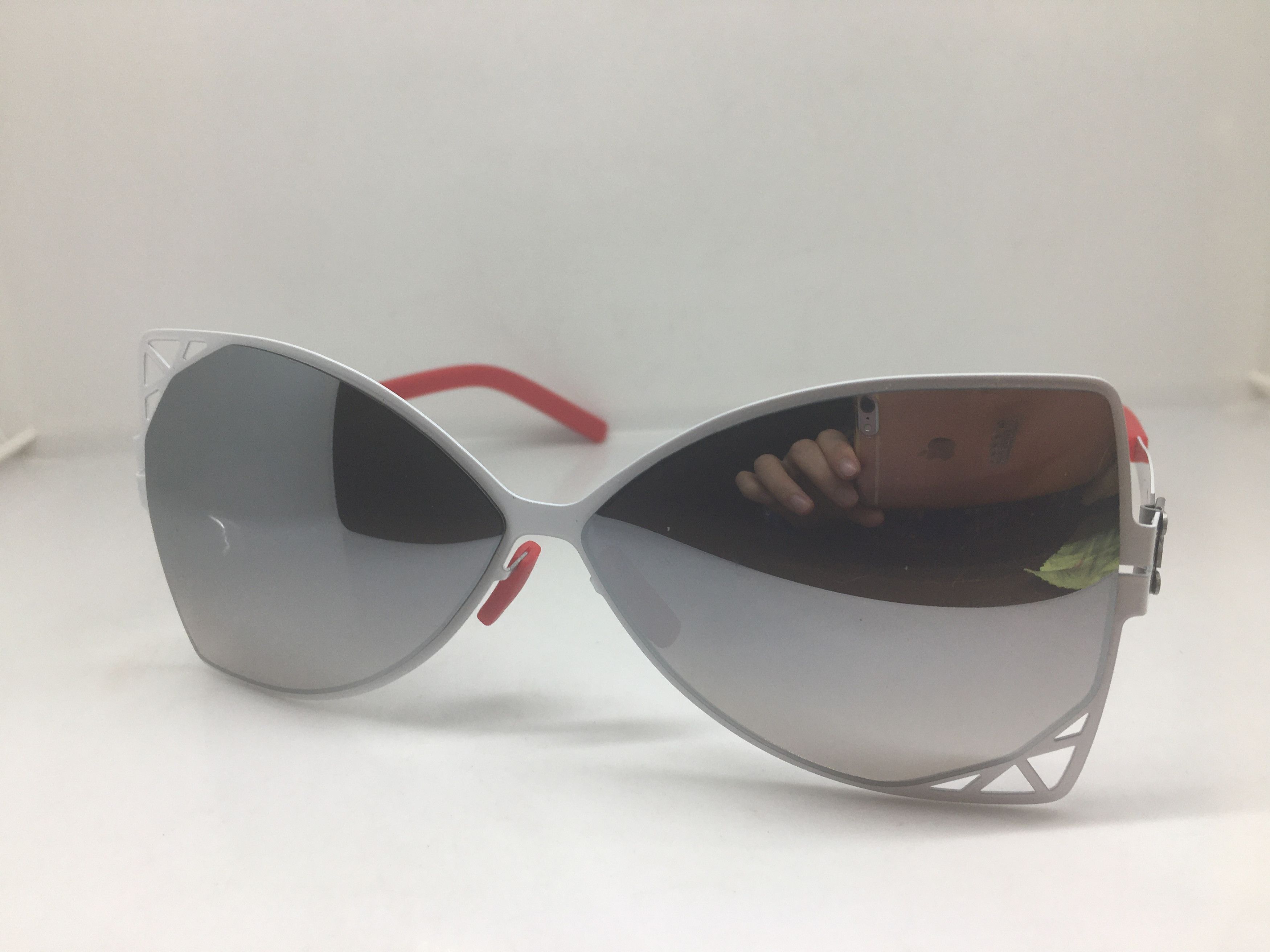 Other White Alloy AsymmetricCat Eye Sunglasses Frame Size ONE SIZE - 3 Thumbnail