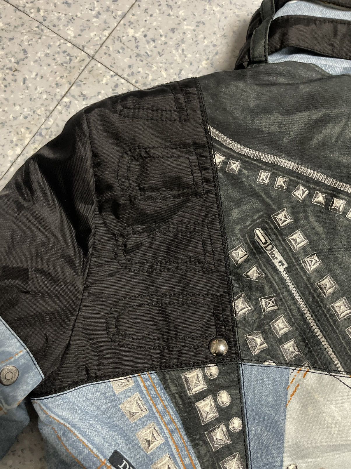 Dior Christian Dior FW04 Printed Jacket Size US XS / EU 42 / 0 - 18 Thumbnail