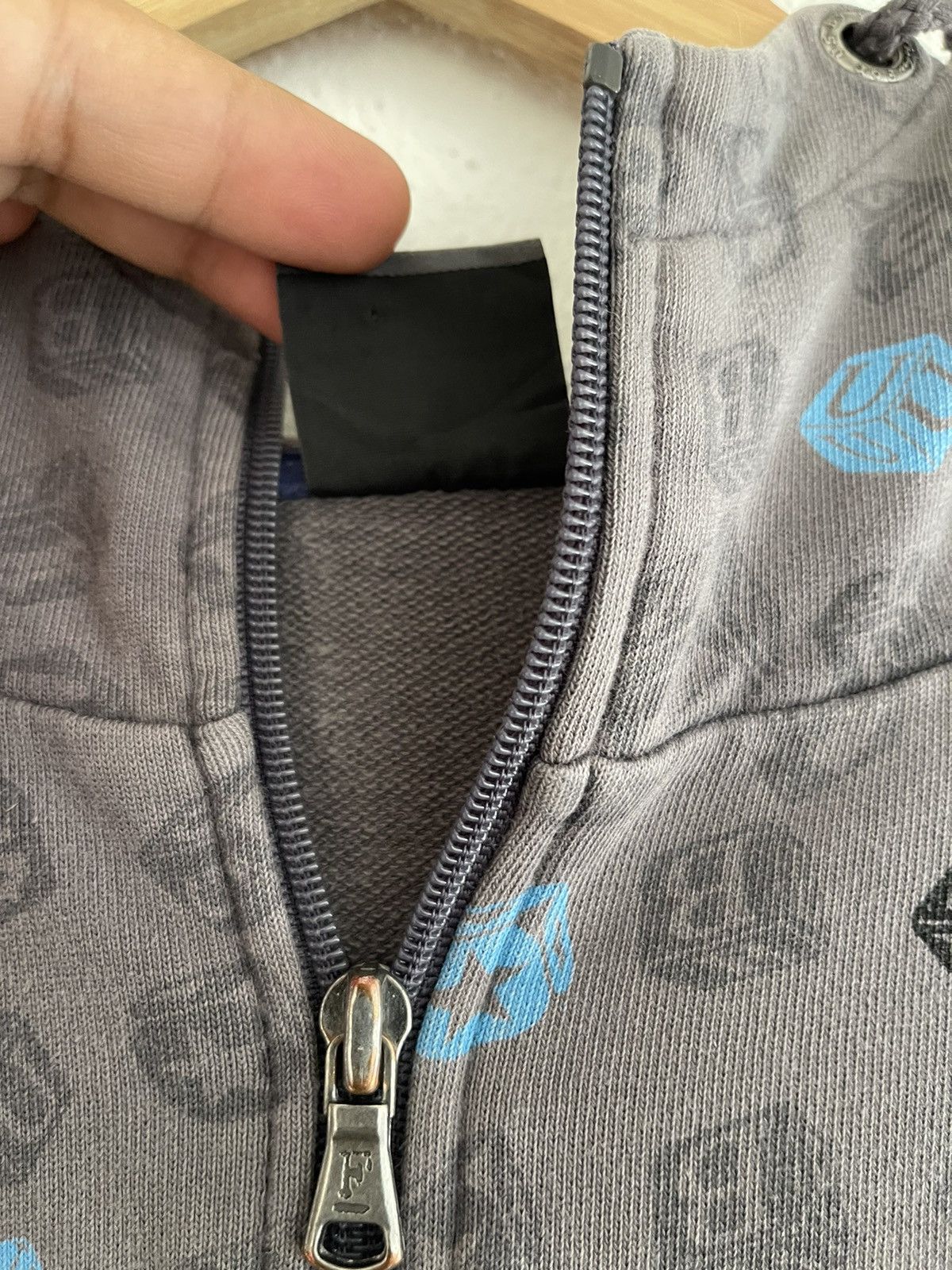 Fubu Fubu All Over Prints Dice Hoodie Size US L / EU 52-54 / 3 - 10 Thumbnail