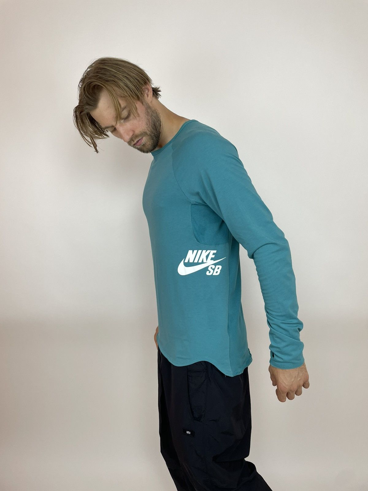 Nike Nike SB Long Sleeve Mens size M Oversized Size US M / EU 48-50 / 2 - 6 Thumbnail