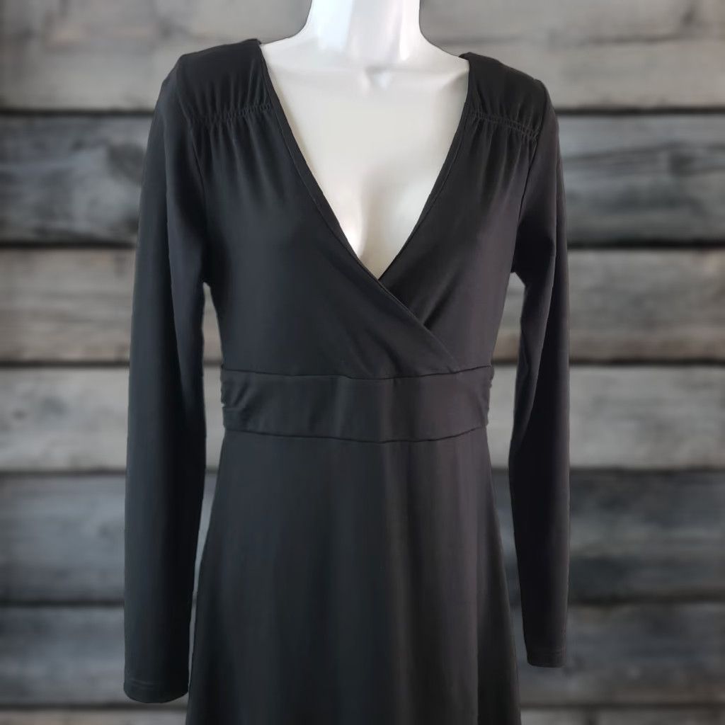Eddie Bauer Eddie Bauer Womens Dress Solid Black Long Sleeve V-Neck Sz S Knit Ponte Knit Viscose Blend Knee Length Fit & Flare Womens Size S / US 4 / IT 40 - 1 Thumbnail