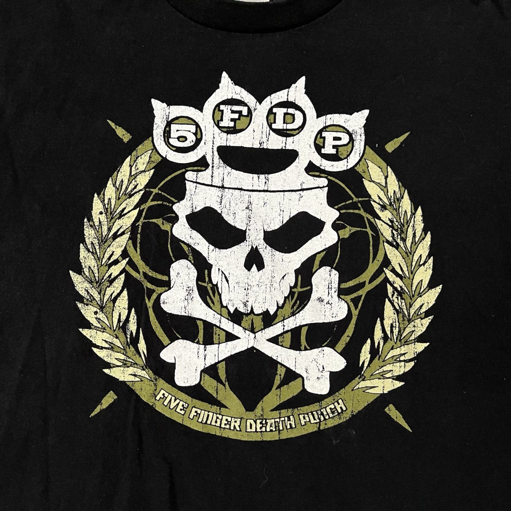 Vintage VINTAGE Five Finger Death Punch T-Shirt Medium Black Metal Soldier 2010s Mens Size US M / EU 48-50 / 2 - 2 Thumbnail