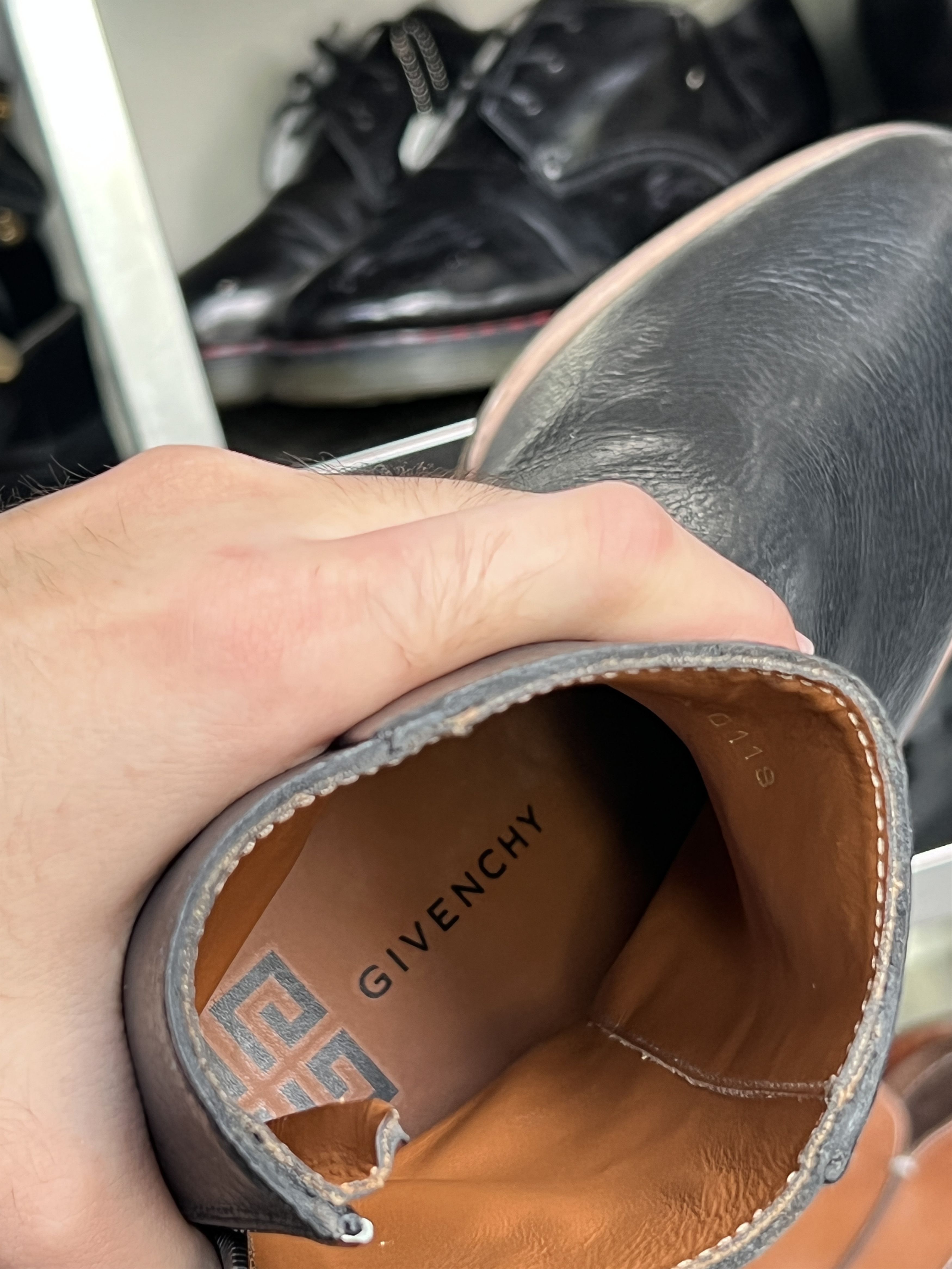Givenchy Givenchy Leather Side Zip Ankle Boots EU 41 Black Size US 8 / EU 41 - 7 Thumbnail