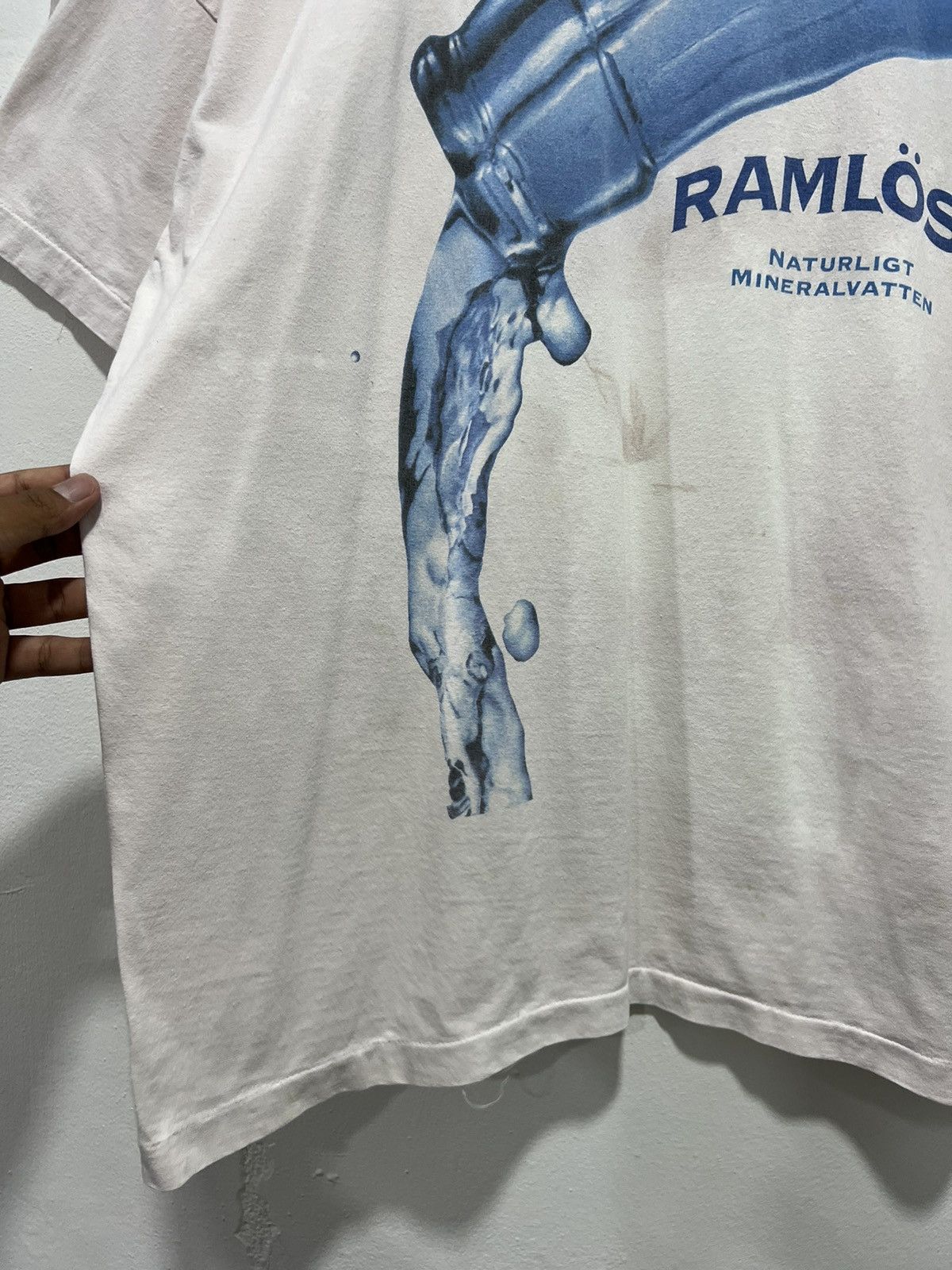 Vintage Vintage 90’s Ramlösa Mineral Water Promo Tshirt Size US L / EU 52-54 / 3 - 3 Thumbnail