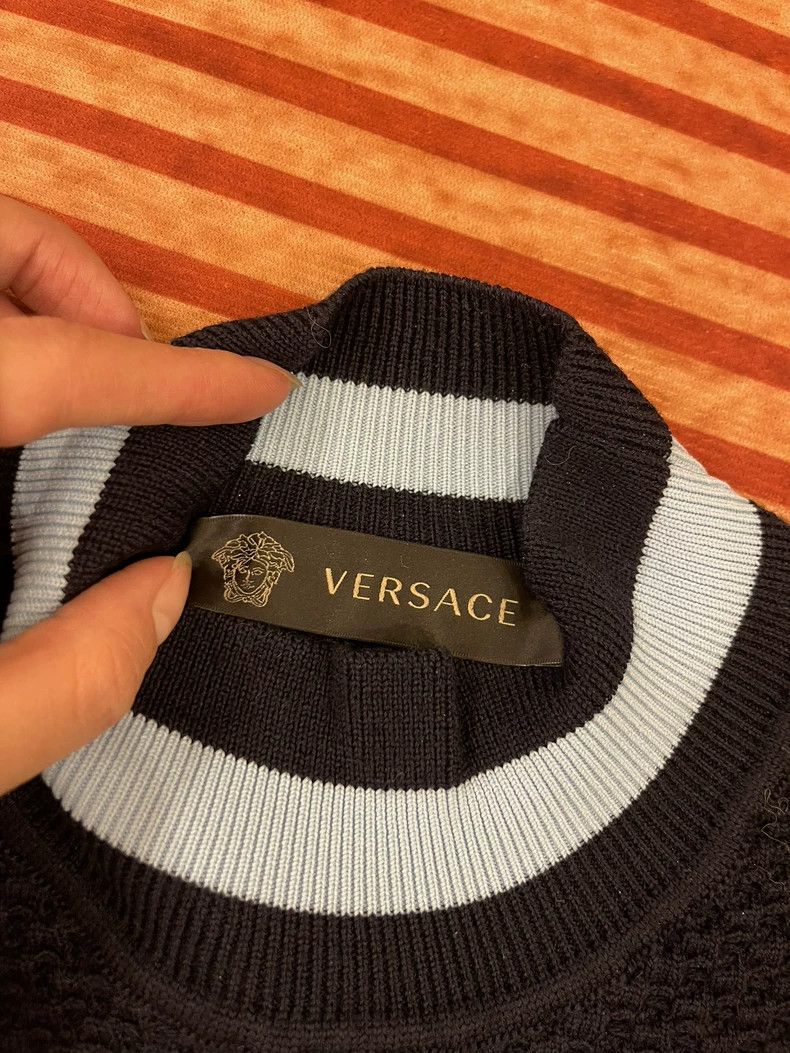 Versace Versace Navy blue sweater Size M / US 6-8 / IT 42-44 - 3 Thumbnail