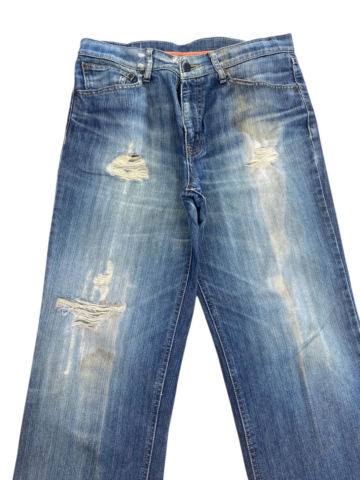 Japanese Brand Japanese Brand Faded Wash Ripped Style Loose Jeans Size US 32 / EU 48 - 2 Thumbnail