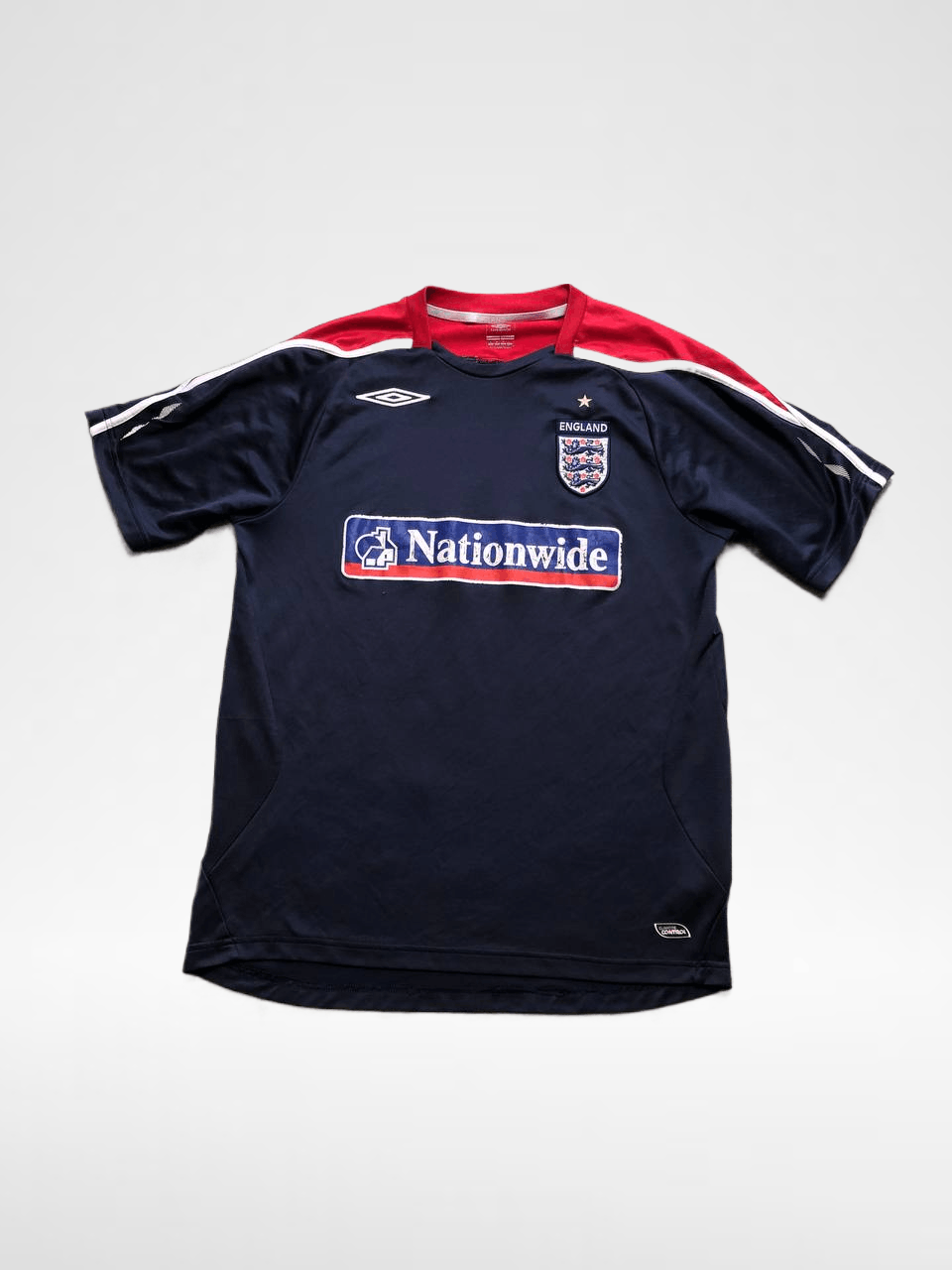 Umbro Climate Control Logo England Football Umbro Jerseys Size US M / EU 48-50 / 2 - 1 Thumbnail