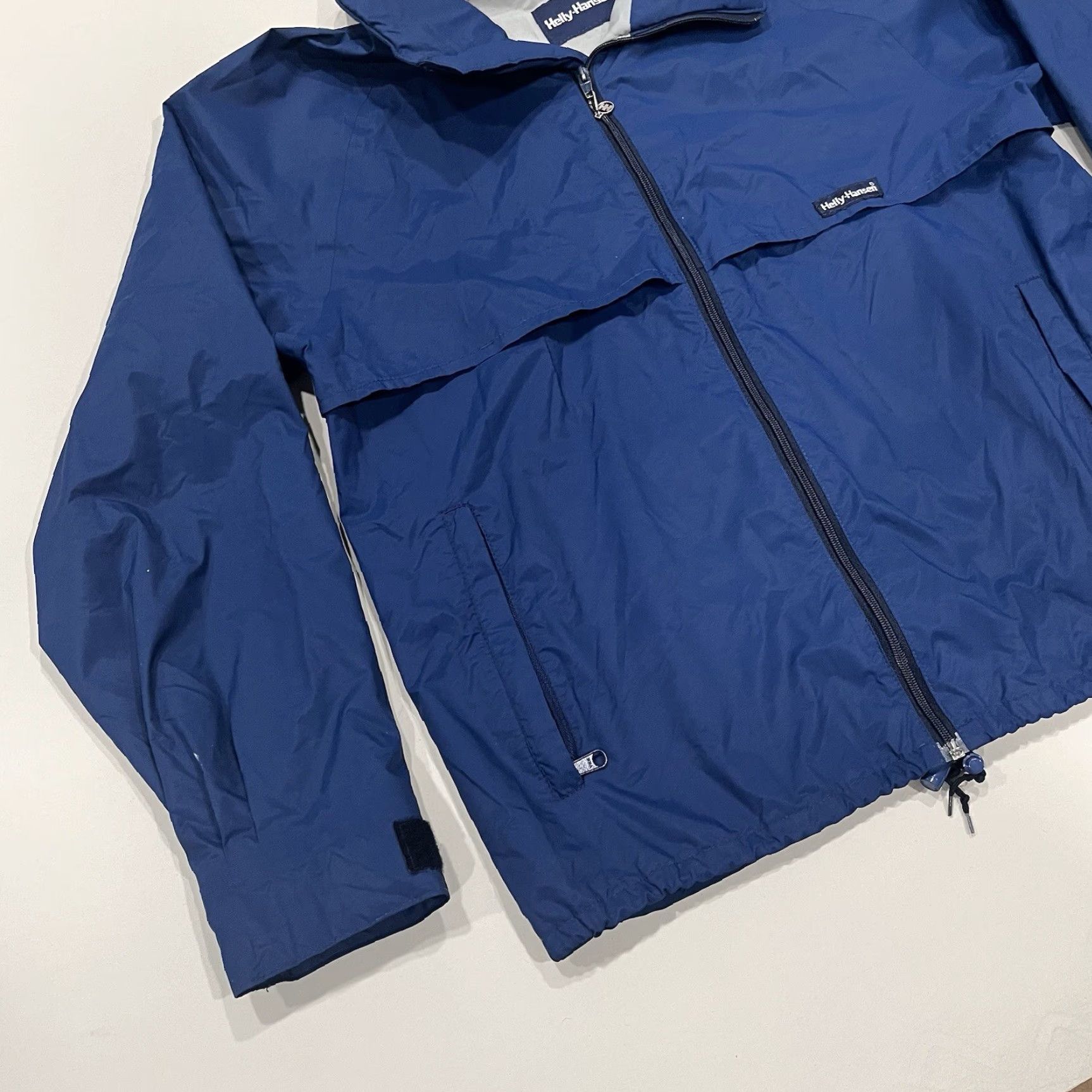 Helly Hansen VINTAGE Helly Hansen Windbreaker Jacket Mens Medium Blue Nylon Track Streetwear Size US M / EU 48-50 / 2 - 3 Thumbnail