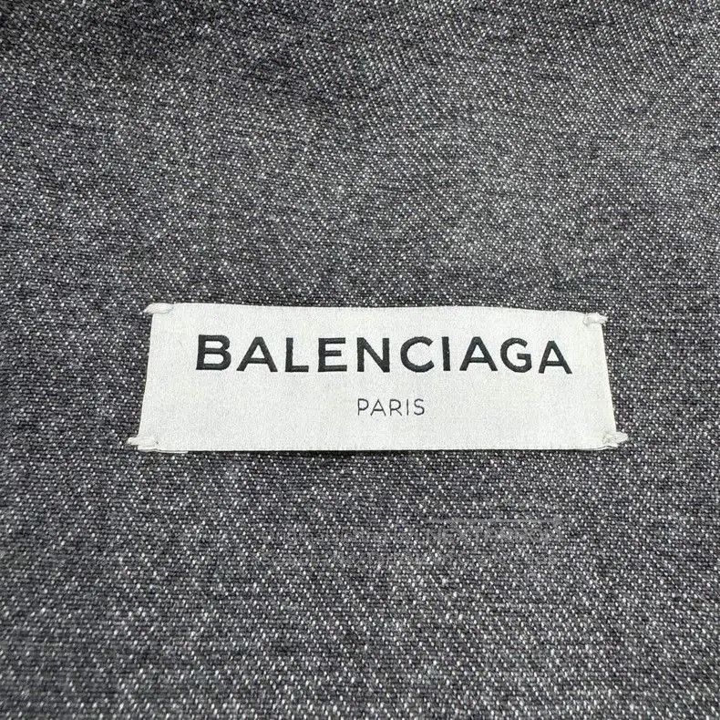 Balenciaga Balenciaga Red Print Washed Denim Jacket. Size US S / EU 44-46 / 1 - 2 Thumbnail