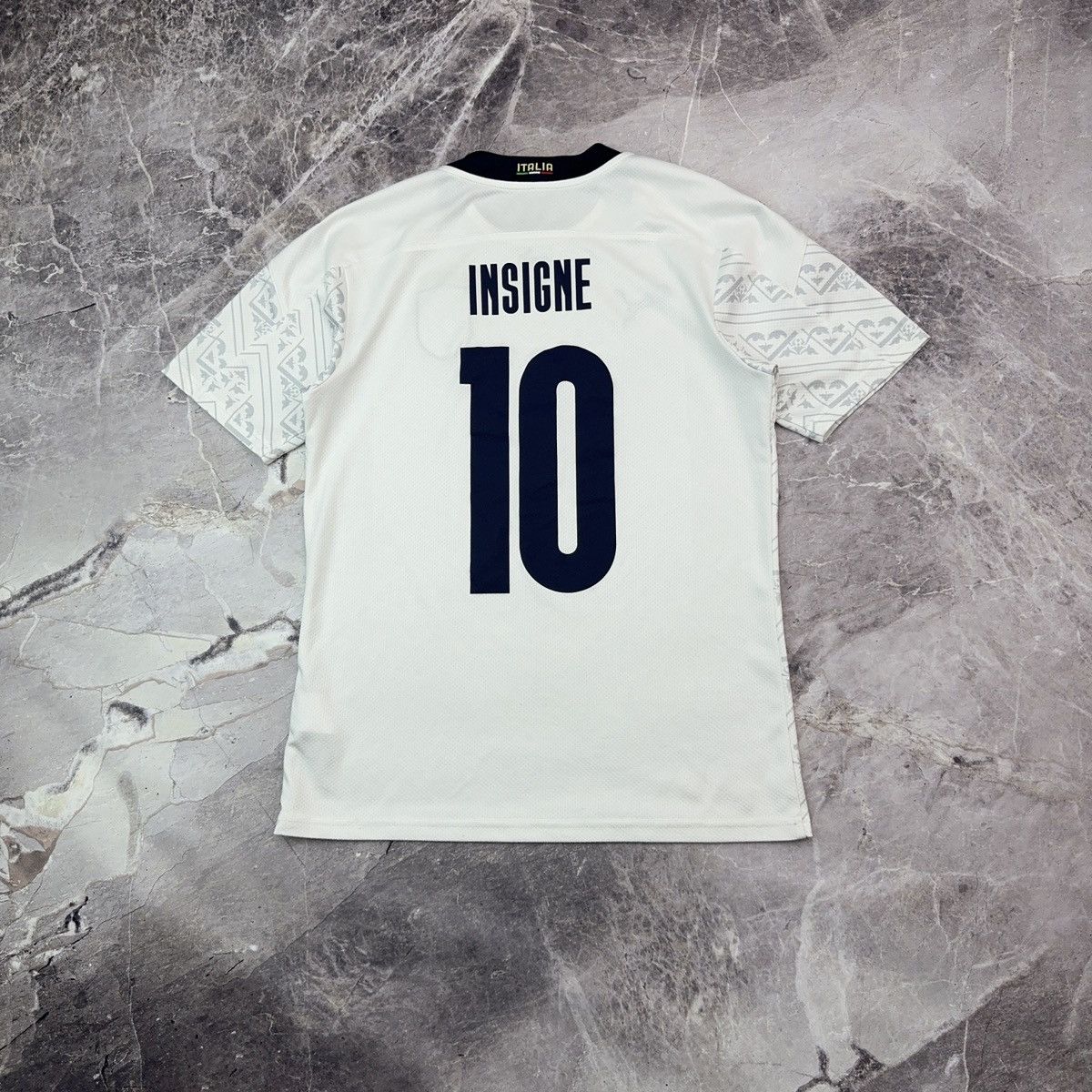 Puma Puma Italia Jersey 2019-2020 #10 Insigne Away Kit National Size US S / EU 44-46 / 1 - 2 Thumbnail