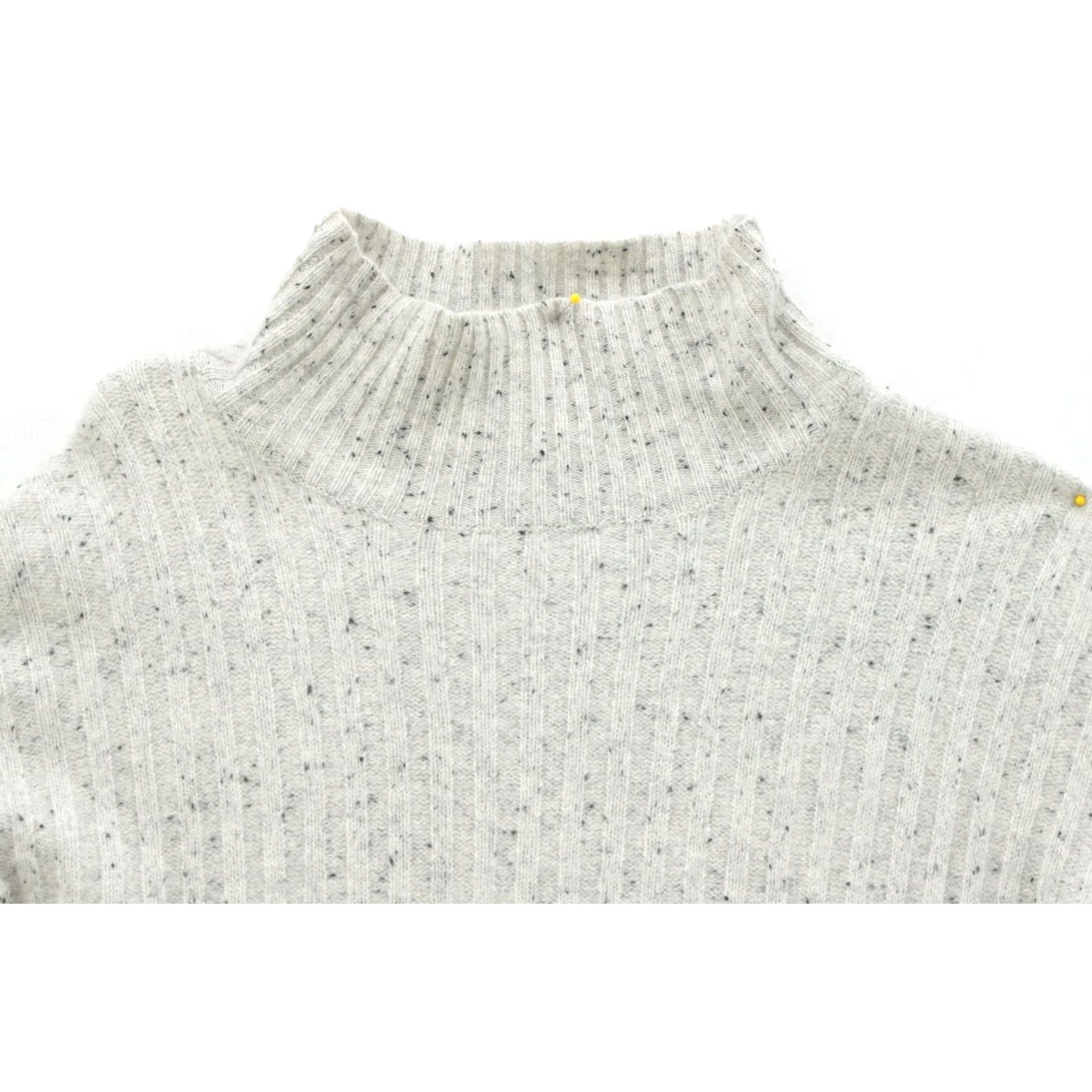 Bloomingdale's Bloomingdale's C Cashmere Turtleneck Sweater Small Beige Ribbed Knit Classic Shirt Size S / US 4 / IT 40 - 2 Thumbnail