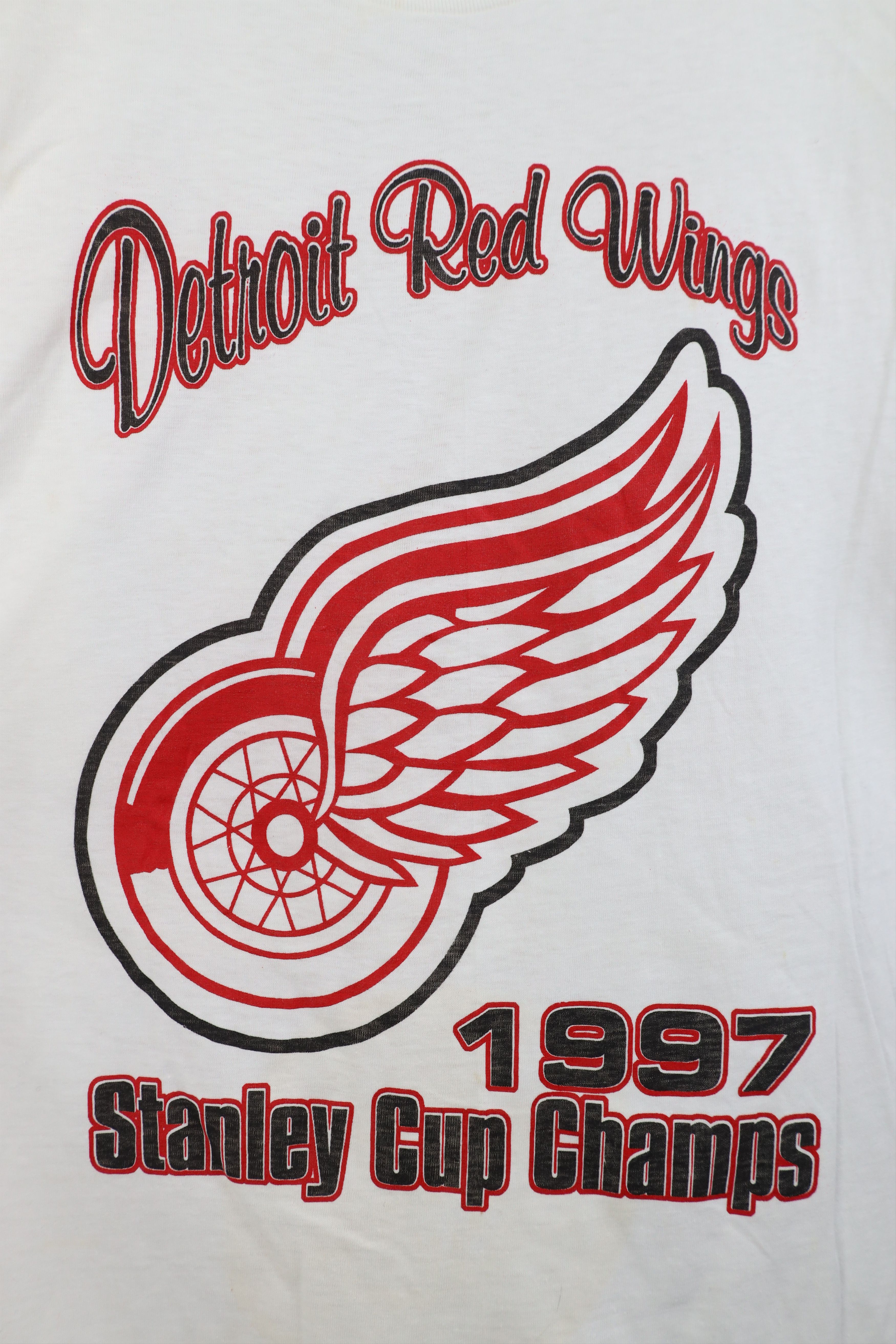 Vintage Vintage 90s 1997 Champions Detroit Red Wings Hockey T-Shirt Size US XL / EU 56 / 4 - 4 Thumbnail