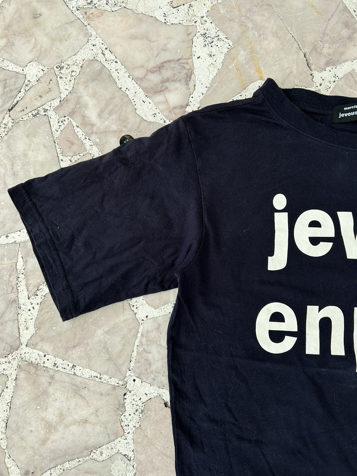 mercibeaucoup Jevous Enprie Foldable Sleeve Fronthit Black Tee Size US M / EU 48-50 / 2 - 4 Thumbnail