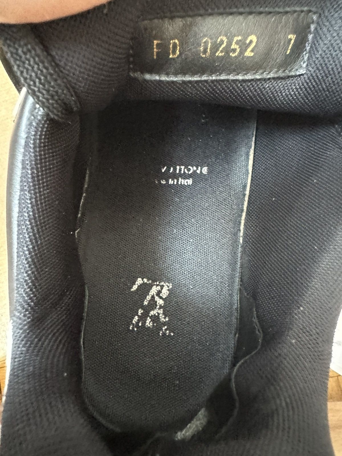 Louis Vuitton Louis Vuitton LV Trainer Black Grey White Size US 7 / EU 40 - 6 Thumbnail