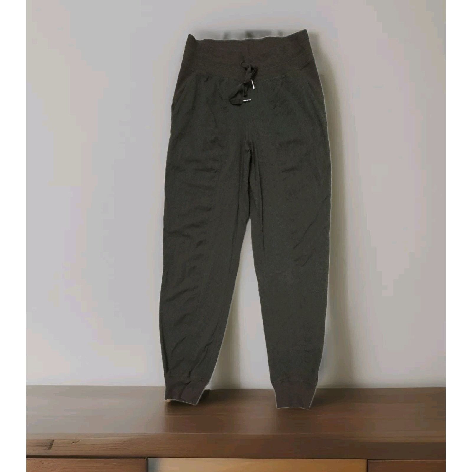 Lululemon Lululemon Pants 4 Olive Dance Studio Jogger Full Length 28" Size 27" / US 4 / IT 40 - 6 Thumbnail