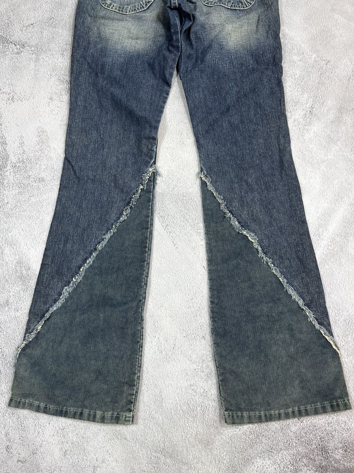Lee VintageY2K Lee Flared bootcut denim patchwork faded jeans Size 27" / US 4 / IT 40 - 2 Thumbnail