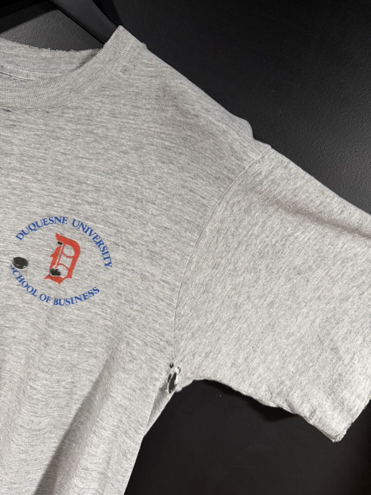 Vintage 1990s Vintage Duquesne University Thin Thrashed Grunge Tee M Size US M / EU 48-50 / 2 - 6 Thumbnail