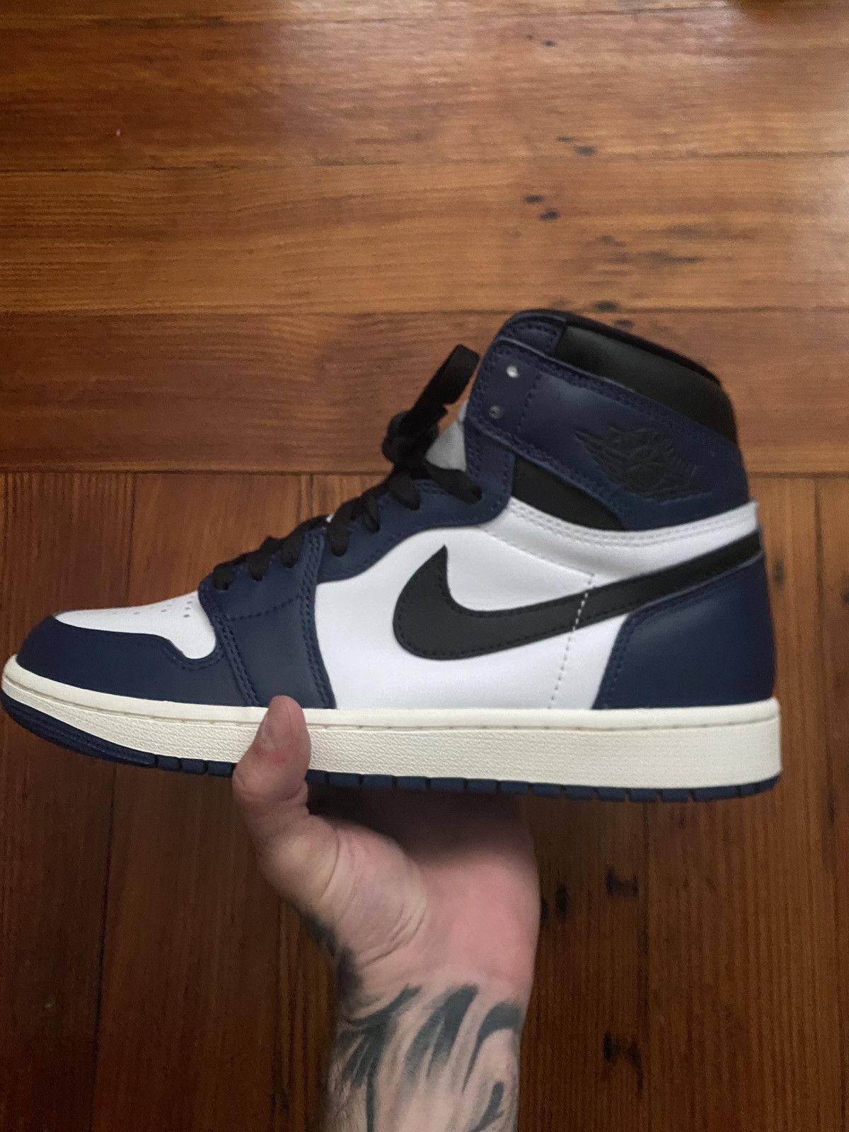 Jordan Brand Air Jordan One Midnight navy Size US 9 / EU 42 - 1 Thumbnail