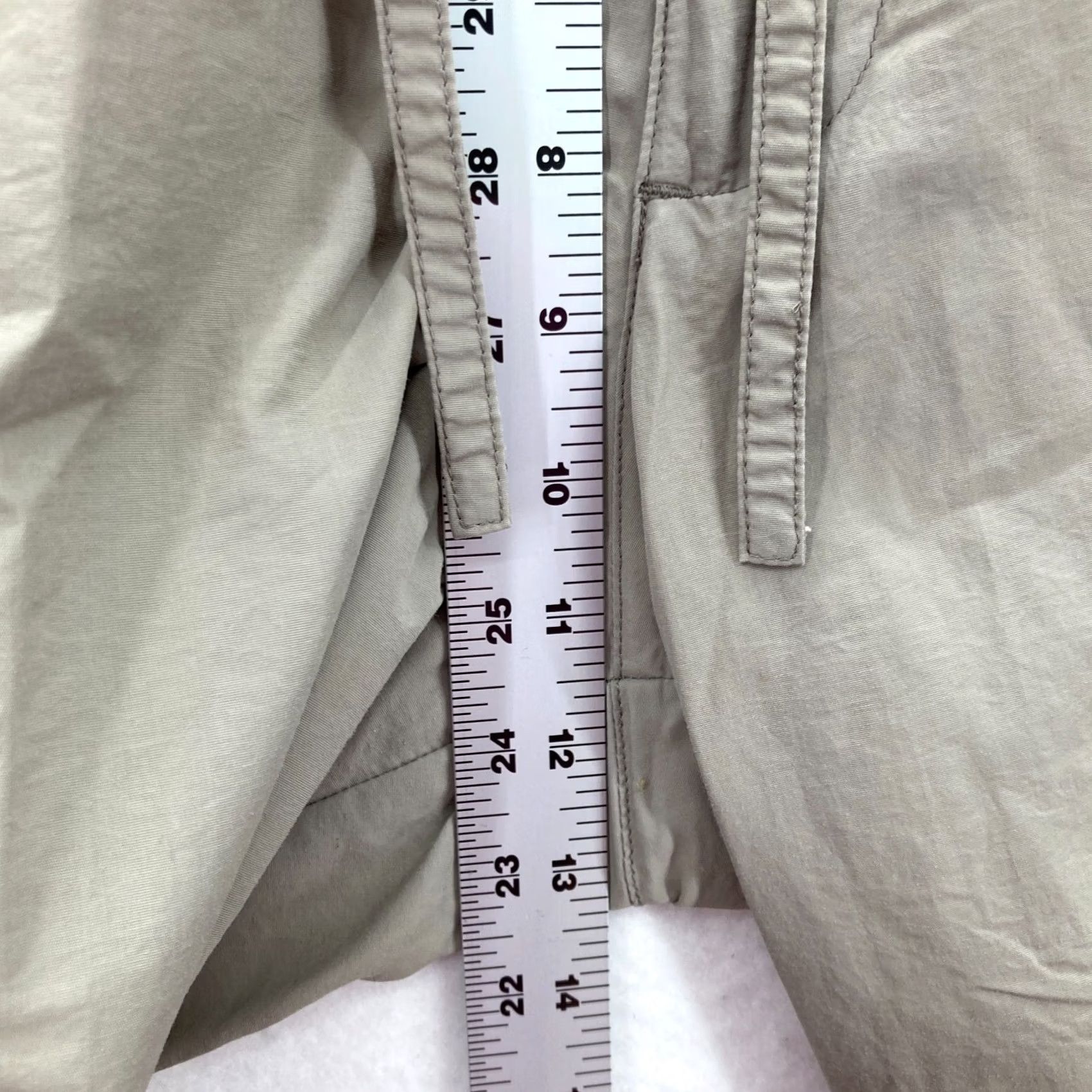 Vintage REI Hiking Pants Women's 14 Gray 100% Nylon Drawstring UPF 50 Outdoors Cropped Pants Size 24" / US 00 / IT 34 - 6 Thumbnail