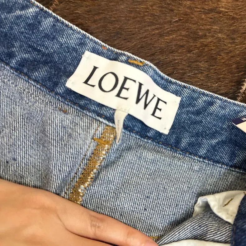 Loewe LOEWE Logo High. Size US 34 / EU 50 - 3 Thumbnail