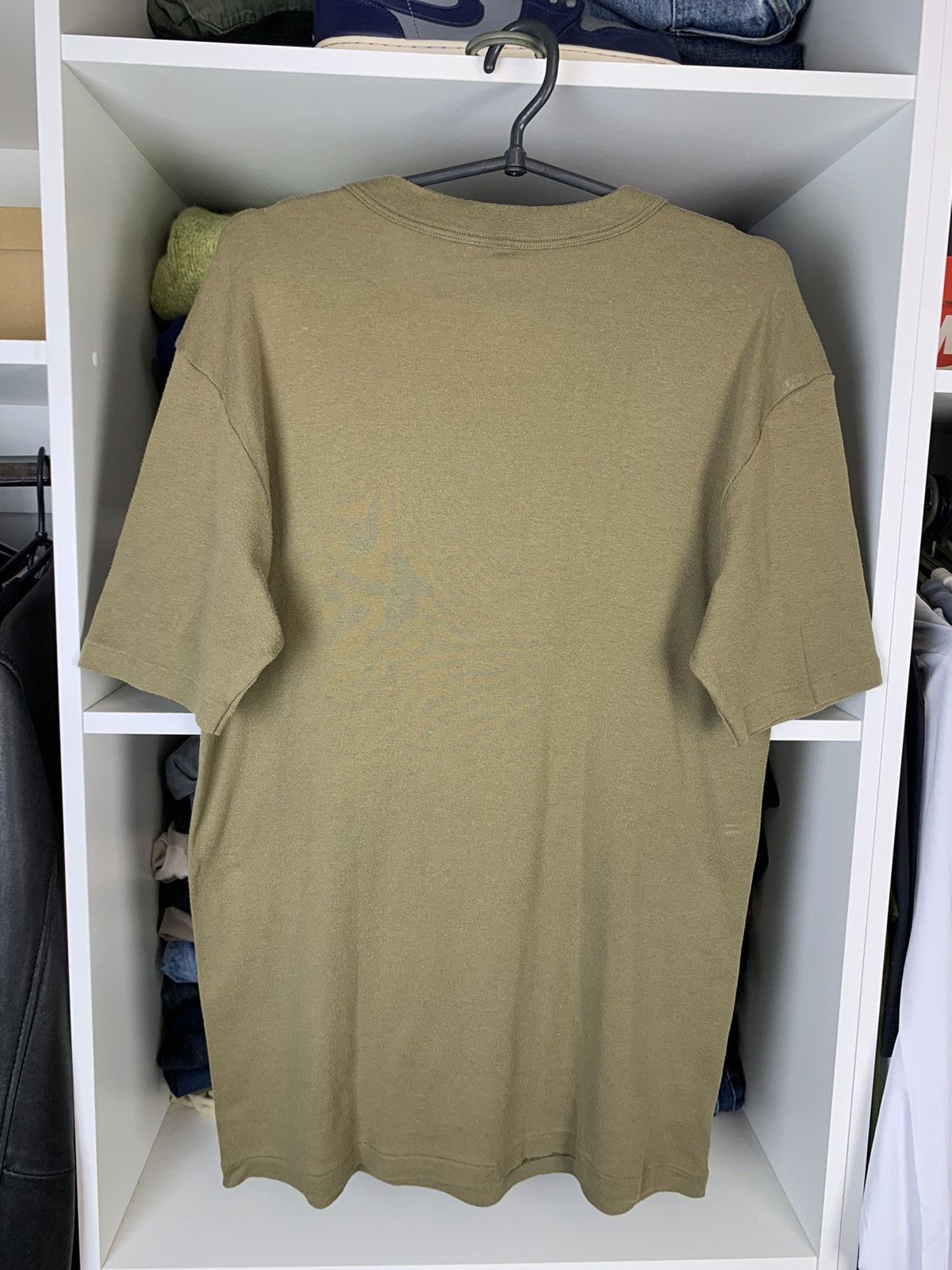 Vintage Vintage Blank Single Stitch T- Shirt Size 52 Size US L / EU 52-54 / 3 - 13 Thumbnail