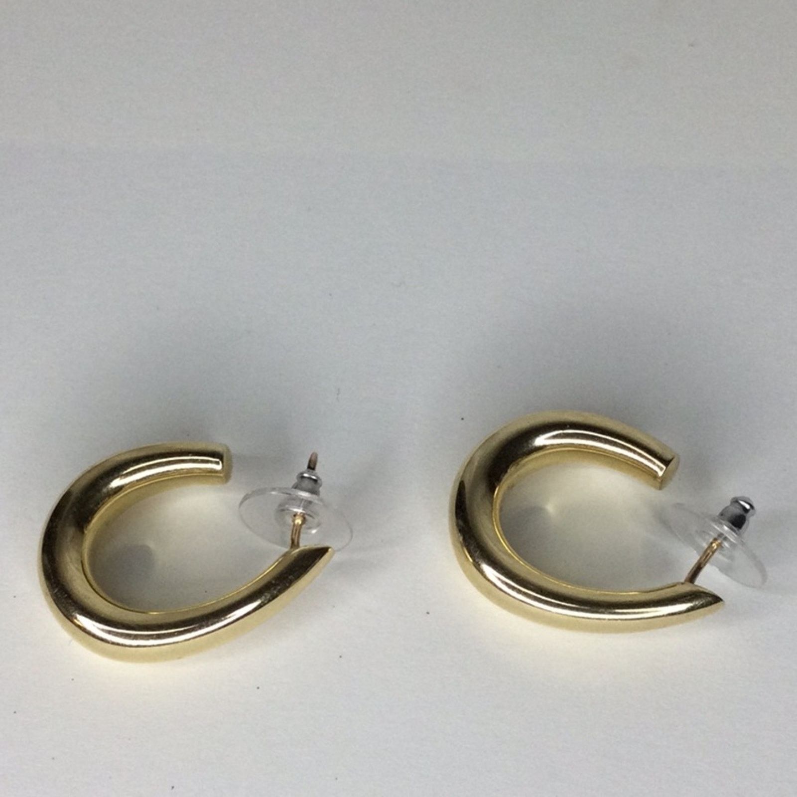 Other Gold Tone Push Back Small Hoop Earrings Size ONE SIZE - 3 Thumbnail
