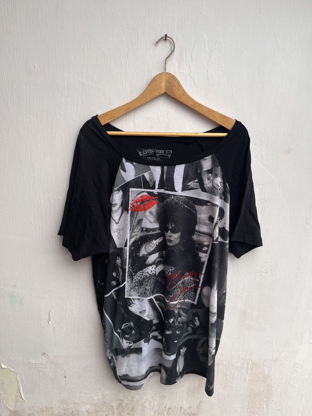 Japanese Brand STEAL! Elvira Movie Full Print U Neck Tee Size US M / EU 48-50 / 2 - 5 Thumbnail