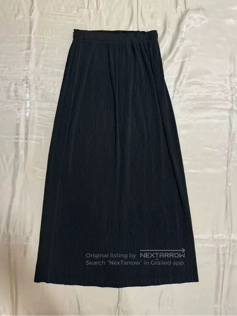 Issey Miyake Issey Miyake Toothpick Pleat Black Midi Skirt Size 25" / US 0 / IT 36 - 1 Thumbnail