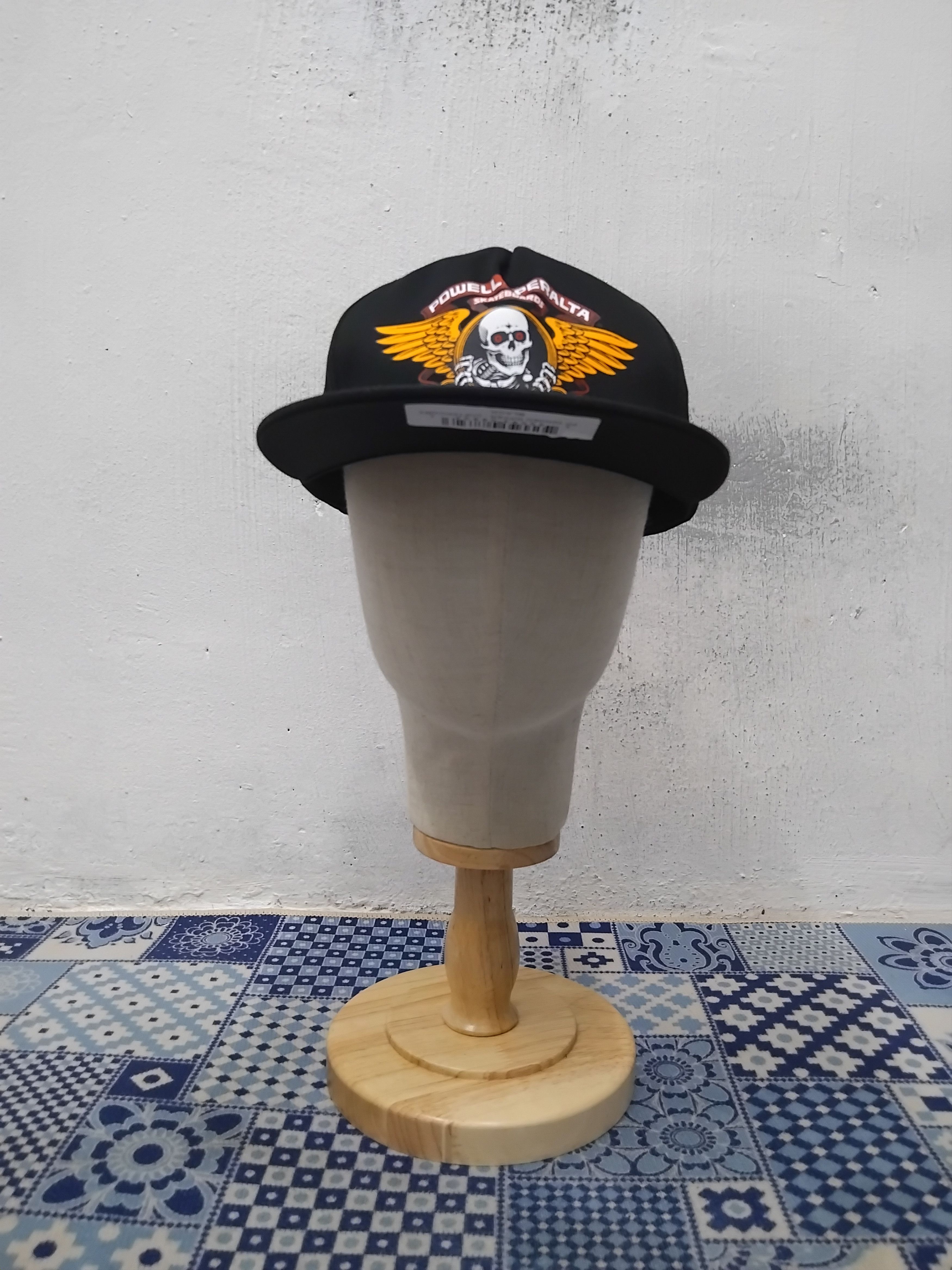 💥Powell Peralta Black colour skull winged cap