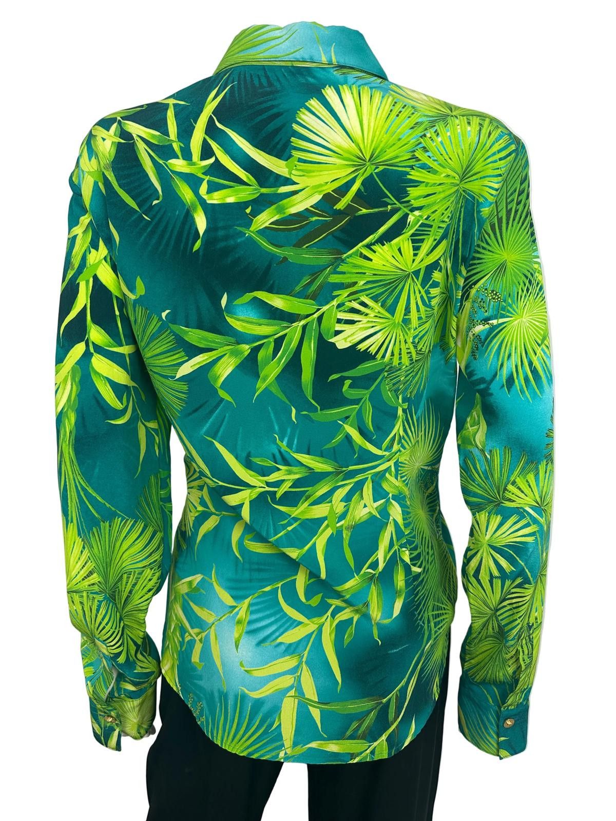 Versace Versace S/S 2019 Jungle Print Silk Shirt Size M / US 6-8 / IT 42-44 - 2 Thumbnail