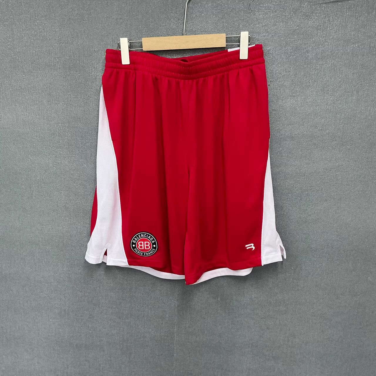 Balenciaga Red Balenciaga Logo Embroidered Football Shorts Size US 30 / EU 46 - 1 Thumbnail