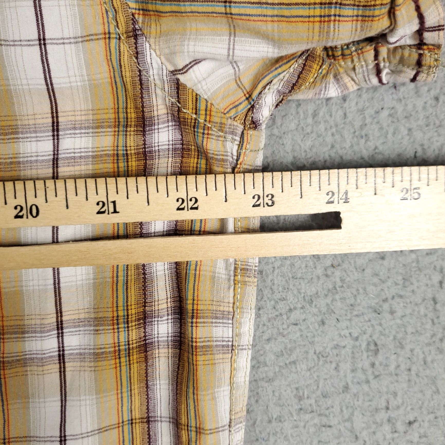 Levi's VINTAGE Levi's Short Sleeve Button-Up Shirt L Beige Plaid Snap Casual Men's Size US L / EU 52-54 / 3 - 6 Thumbnail