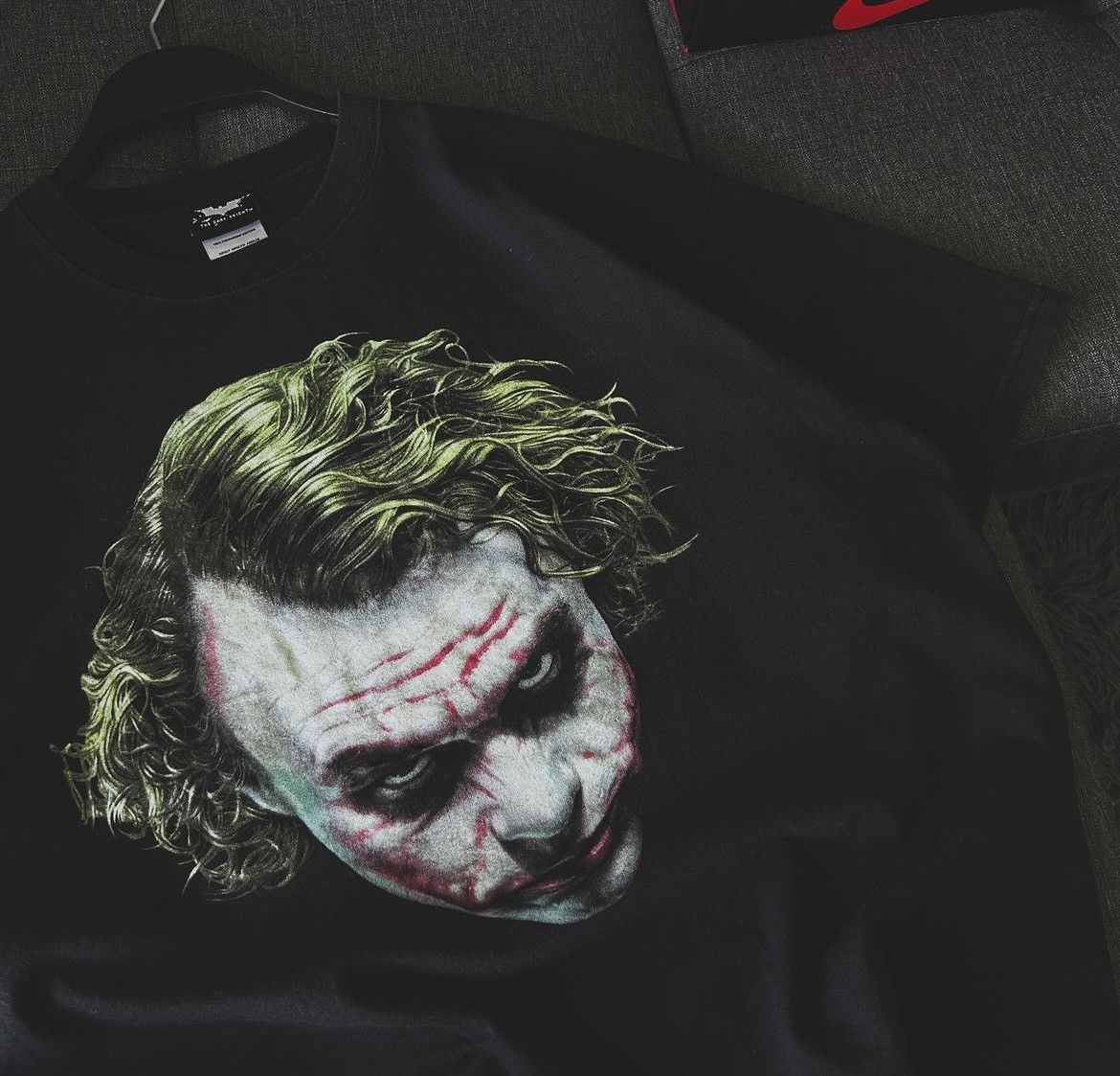 DC Comics × Vintage 2008 Joker Dark Night Tee. Size US XL / EU 56 / 4 - 2 Thumbnail