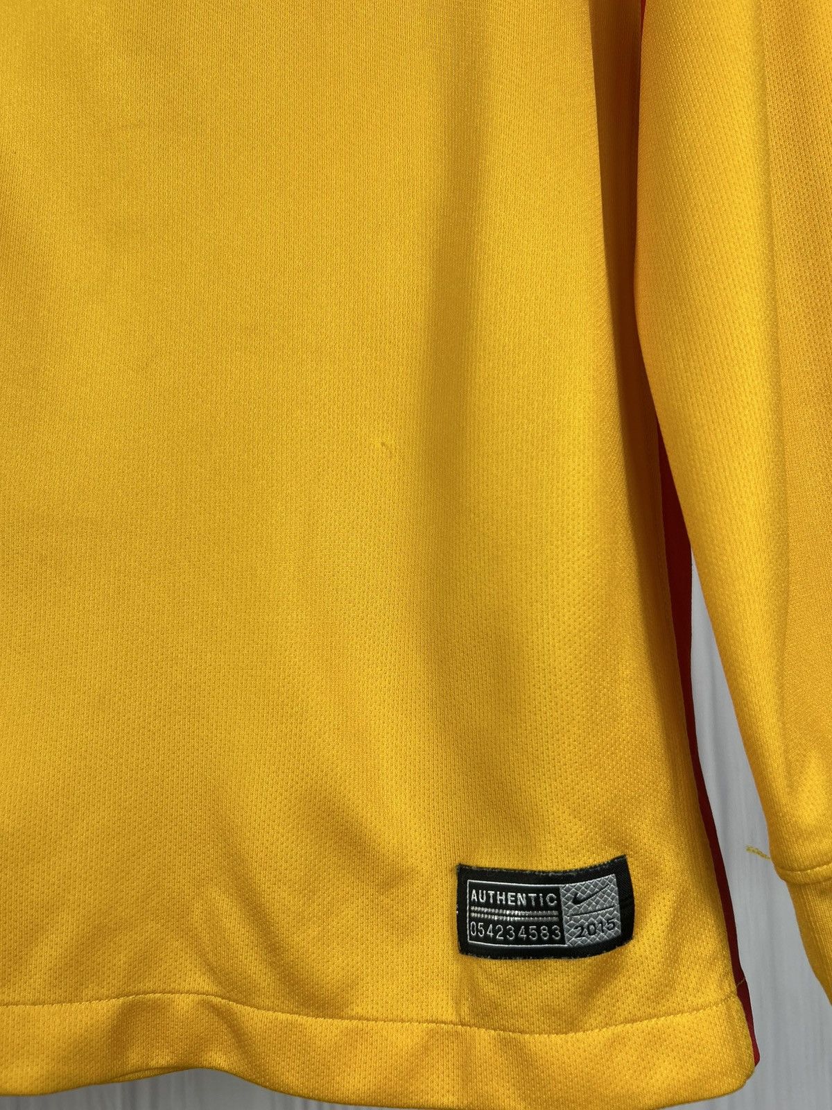 Nike FC Barcelona 2015 Soccer Jersey Longsleeve Size Boys M Size US M / EU 48-50 / 2 - 9 Thumbnail