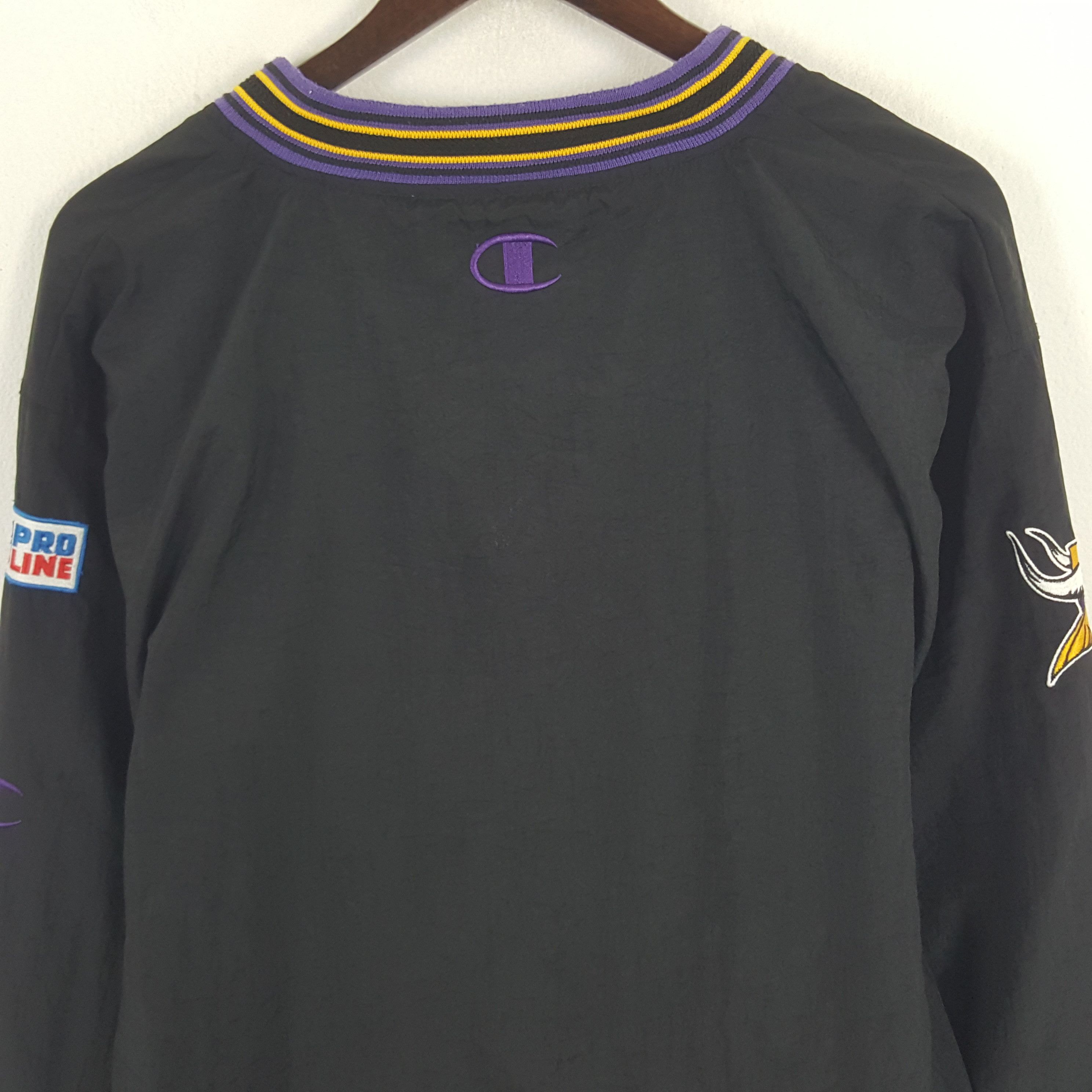Champion × NFL × Vintage Vintage NFL X Champion Minnesota Vikings Jacket Size US XL / EU 56 / 4 - 4 Thumbnail