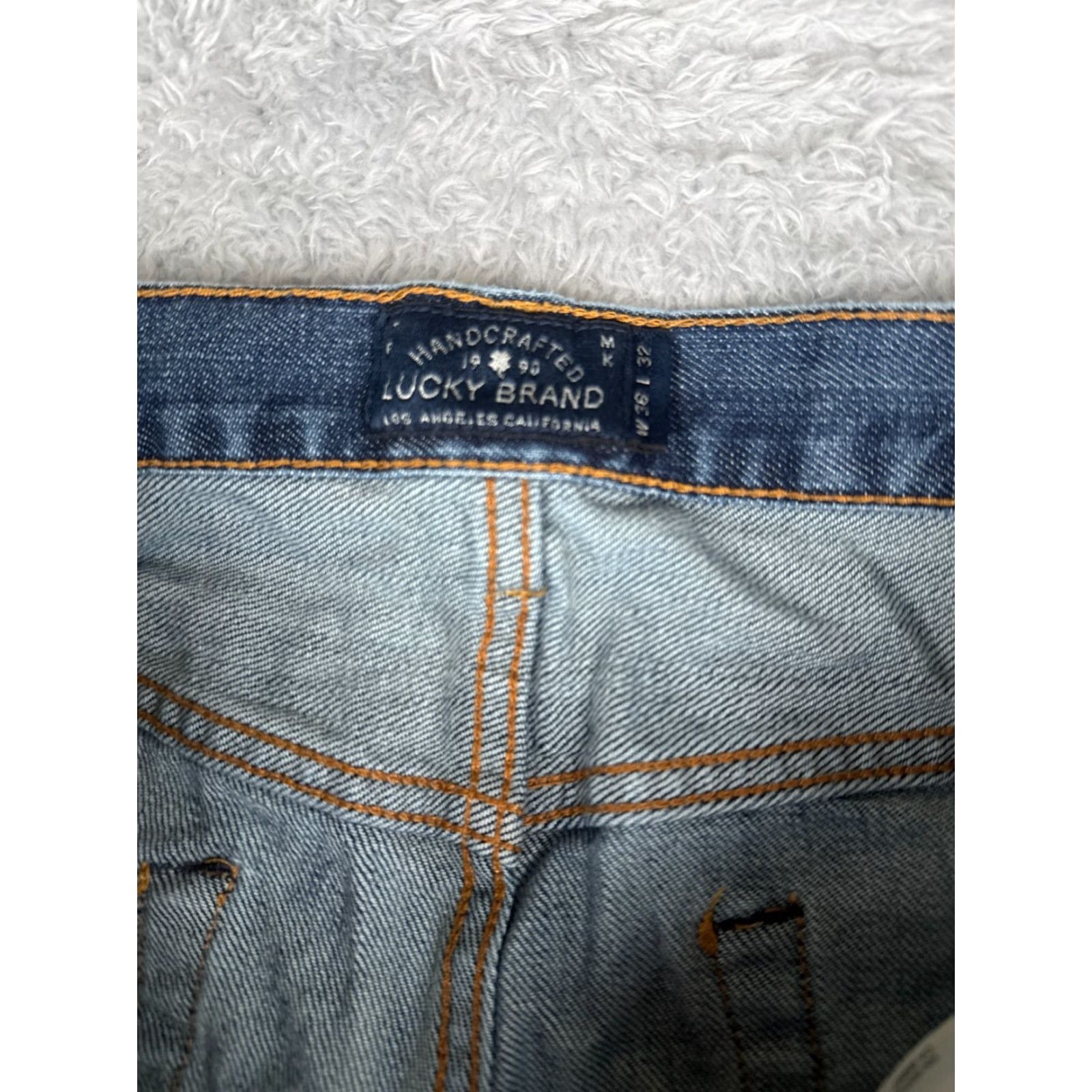 Lucky Brand Lucky Brand Jeans Mens Slim Blue Denim 36 Regular 31in 5-Pocket Distressed Button Fly Cotton Slimming Heritage 121 Vintage No N/A Size US 36 / EU 52 - 7 Thumbnail