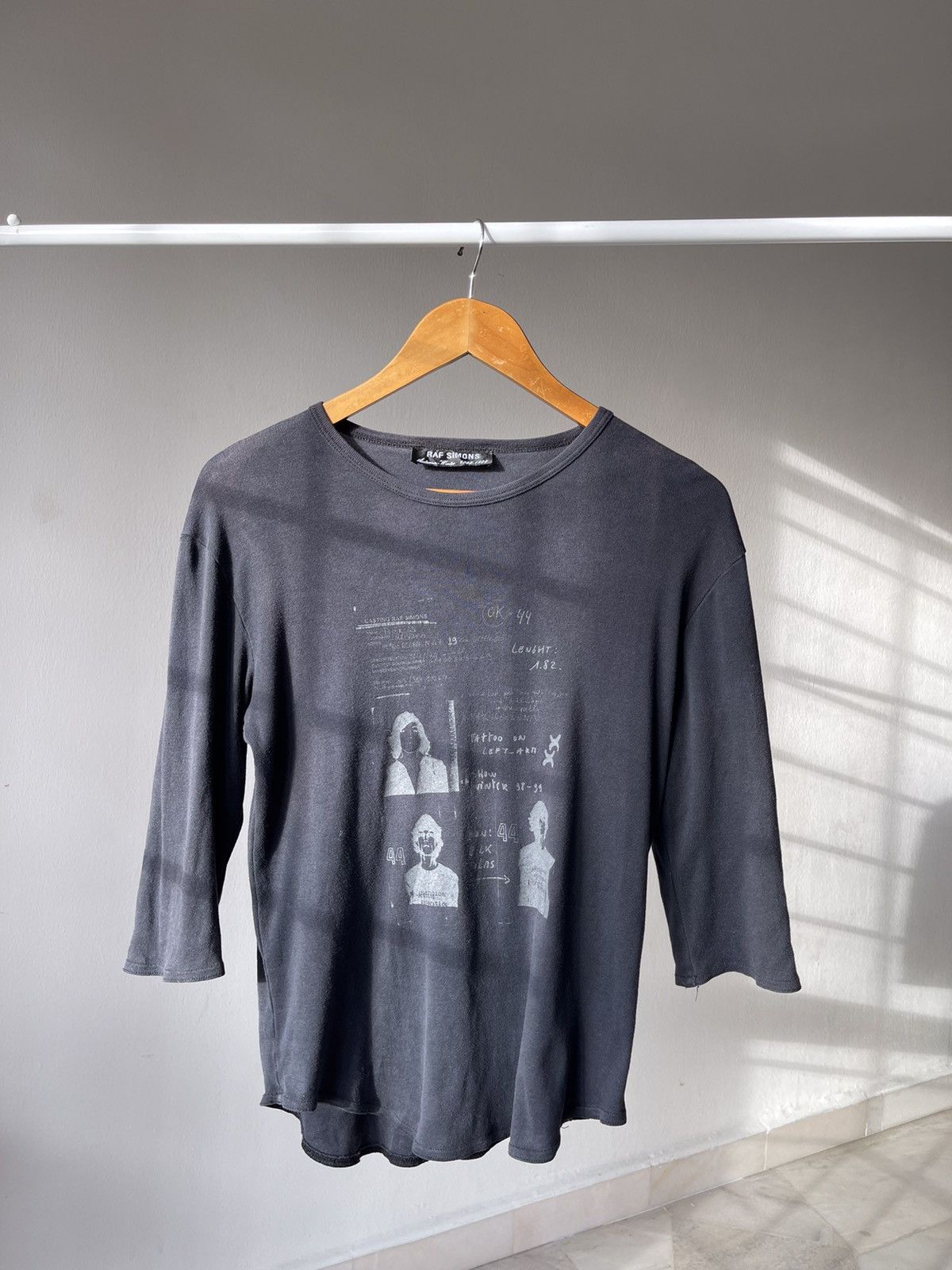 Raf Simons Rare 1998-1999 Raf Simons Casting Print Raglan Tee Size US S / EU 44-46 / 1 - 10 Thumbnail